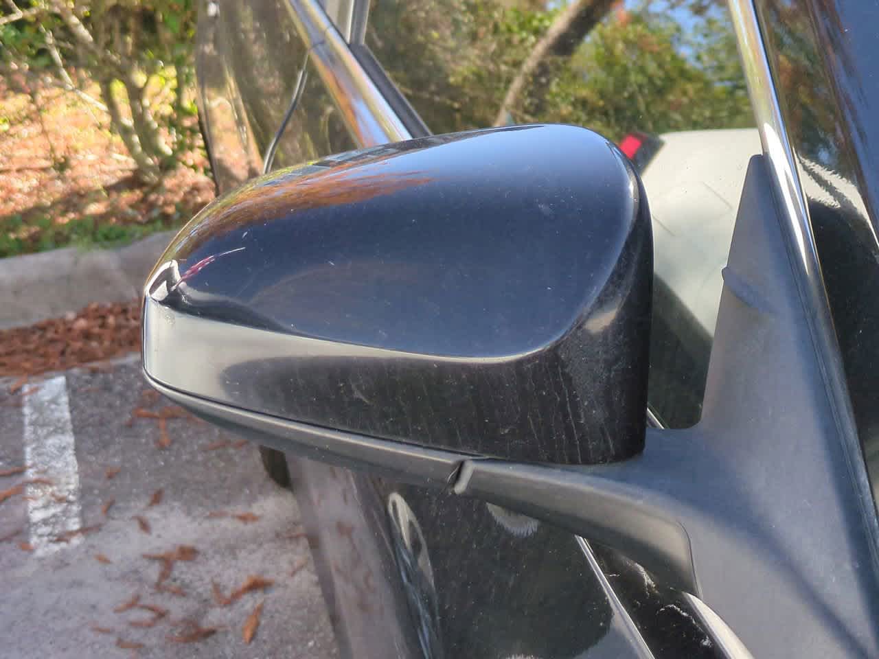 Thumbnail: 2015 Toyota Camry - 9