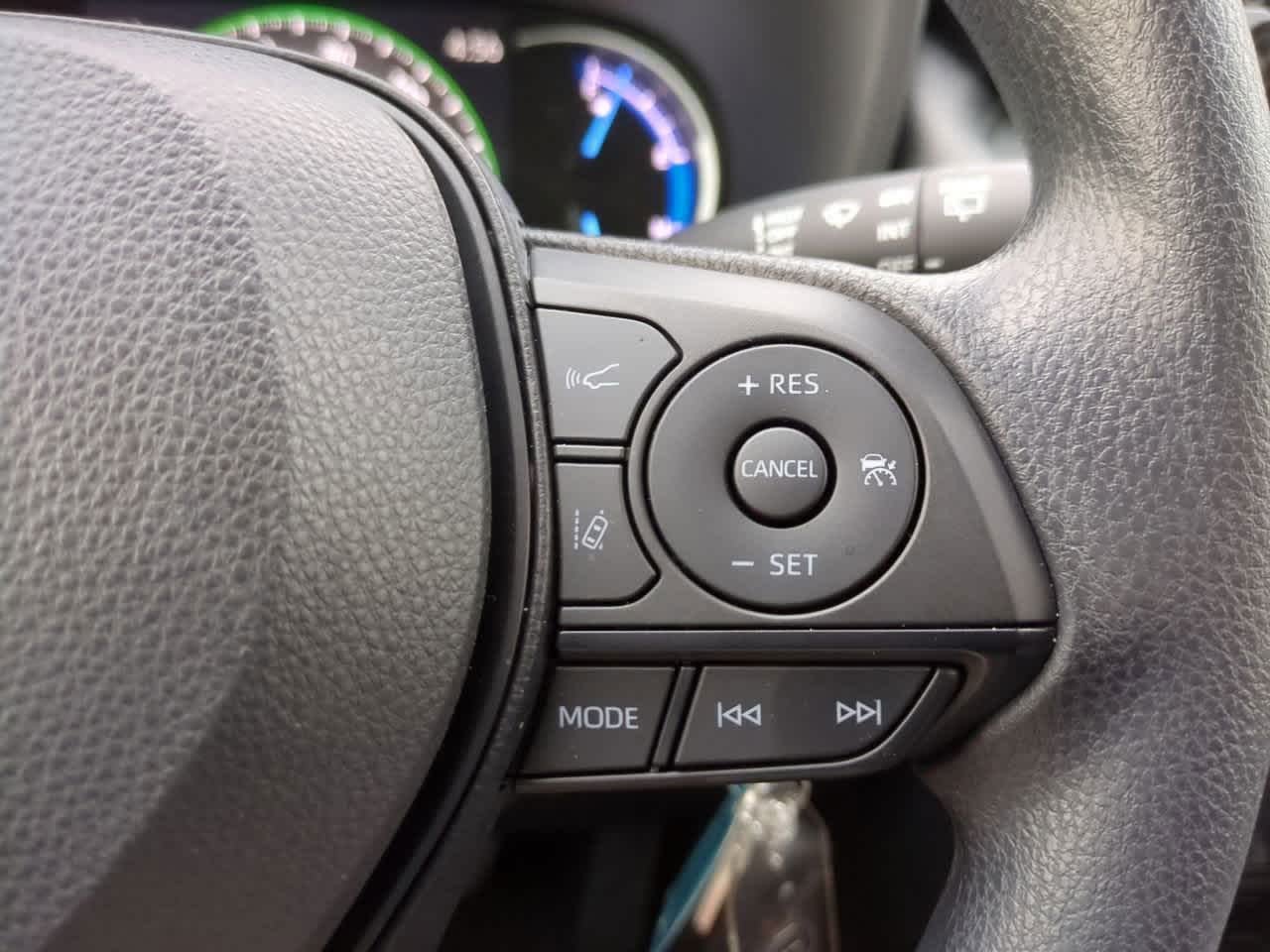 Thumbnail: 2025 Toyota RAV4 - 23