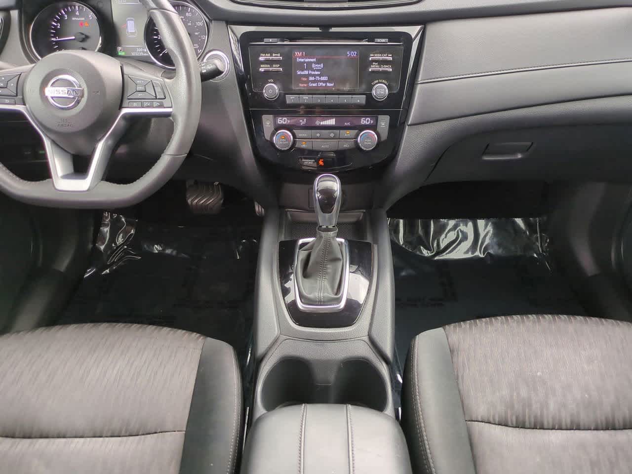 Thumbnail: 2017 Nissan Rogue - 18