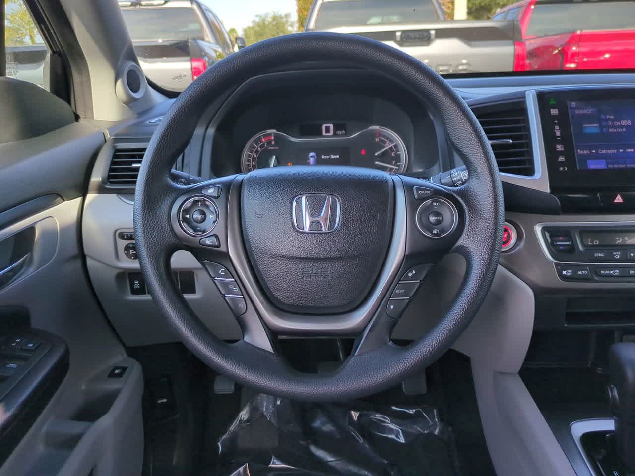 Thumbnail: 2016 Honda Pilot - 16