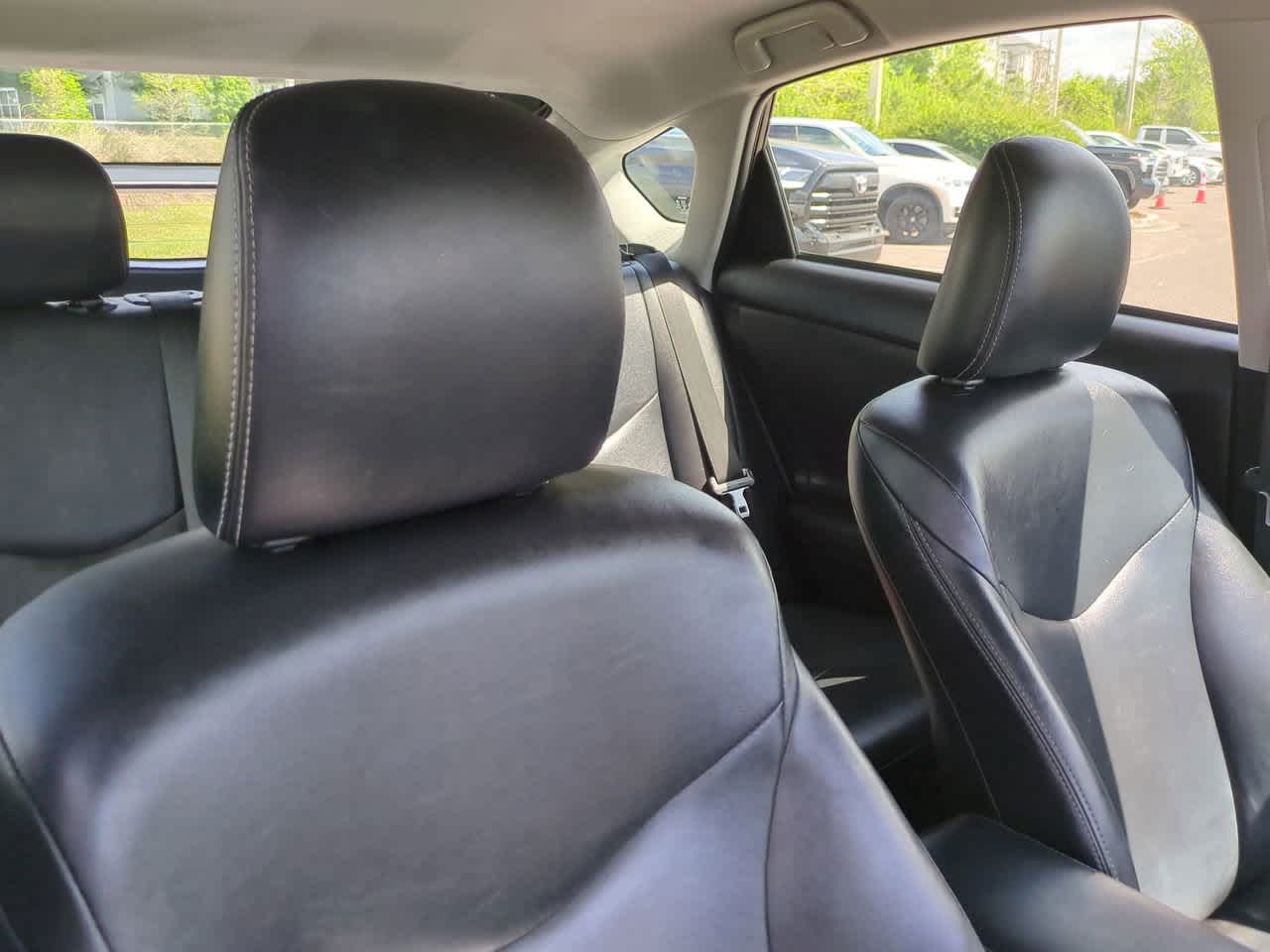 Thumbnail: 2015 Toyota Prius - 7
