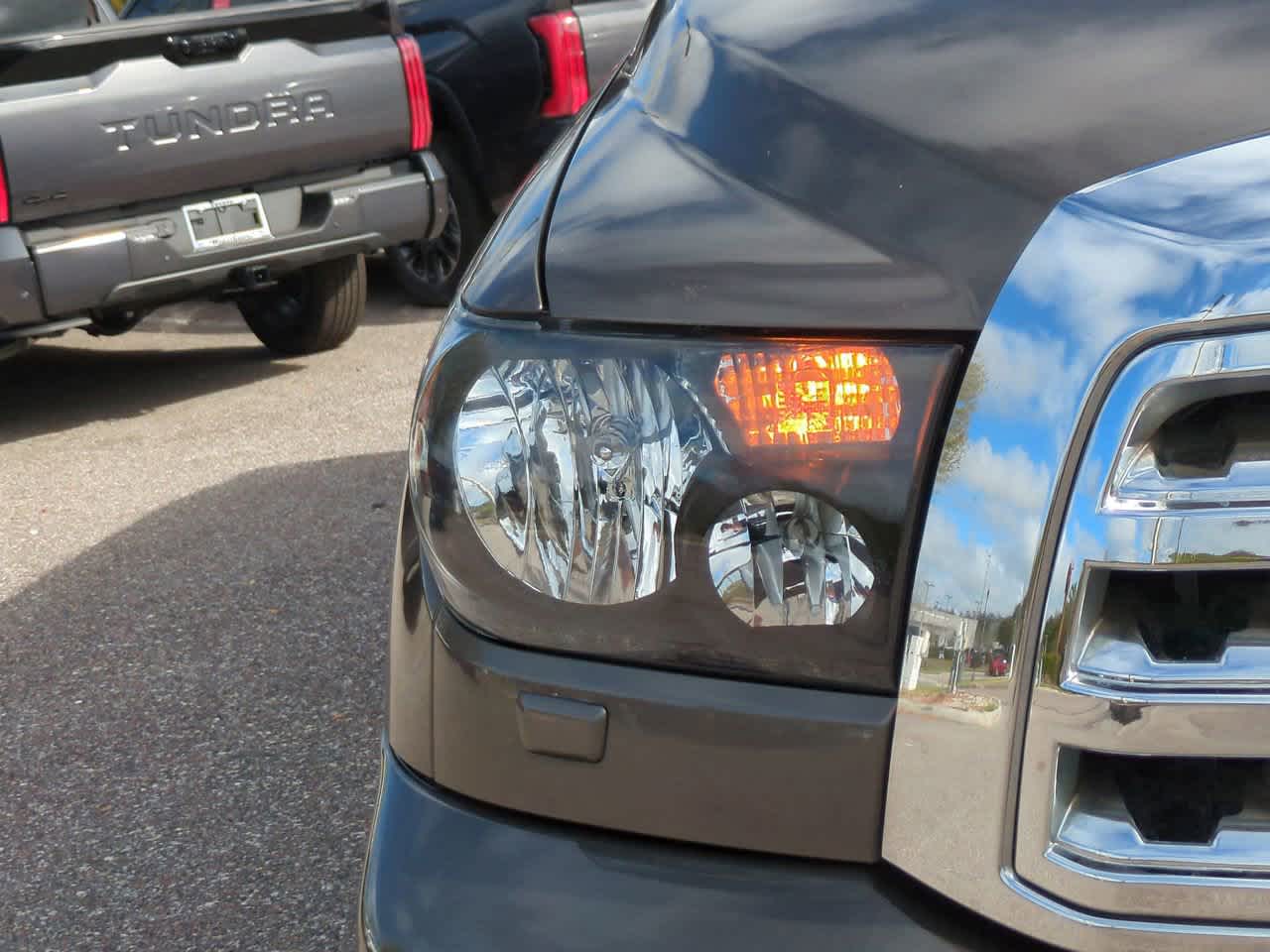 Thumbnail: 2010 Toyota Sequoia - 10