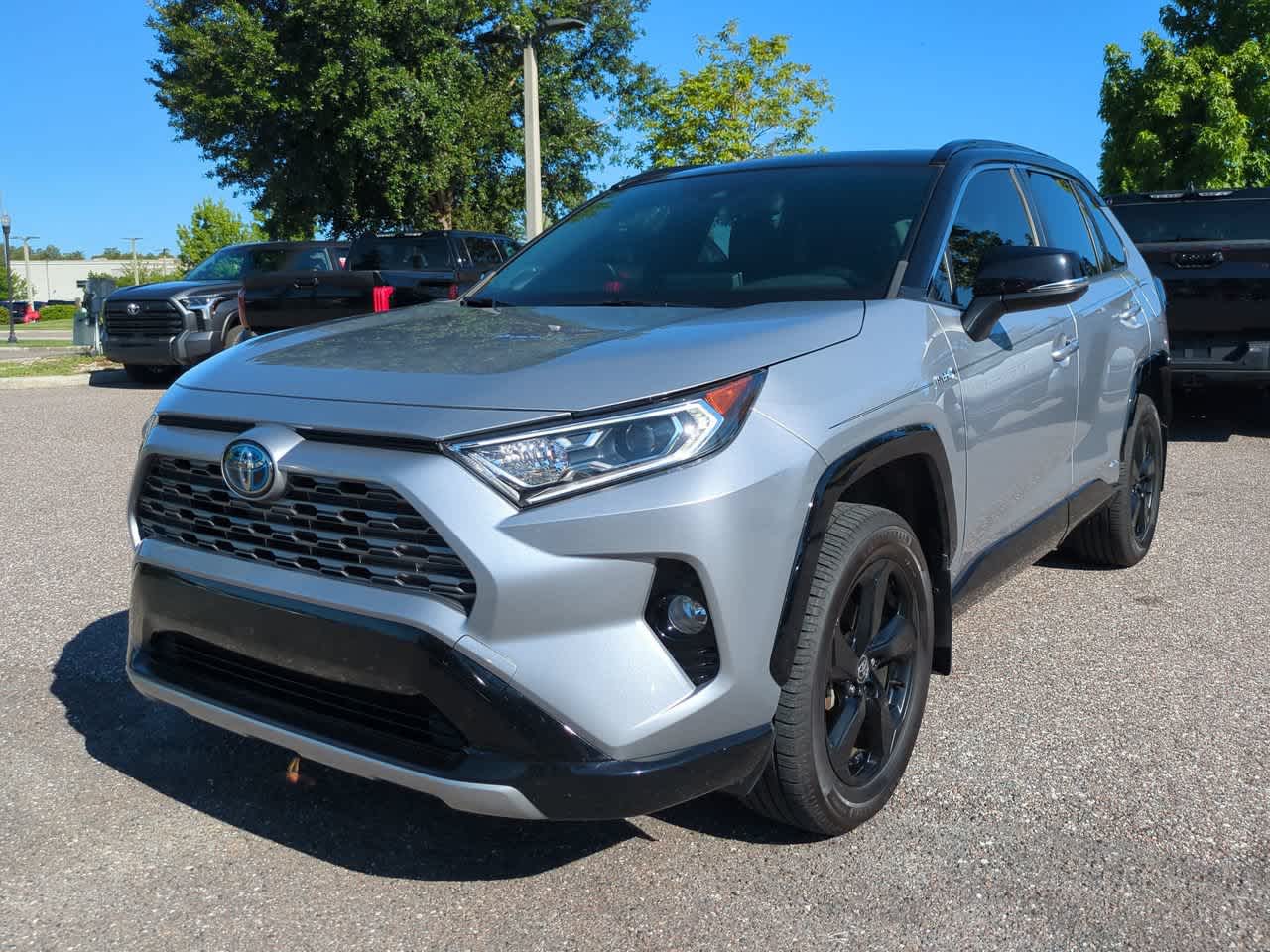 Thumbnail: 2020 Toyota RAV4 - 2