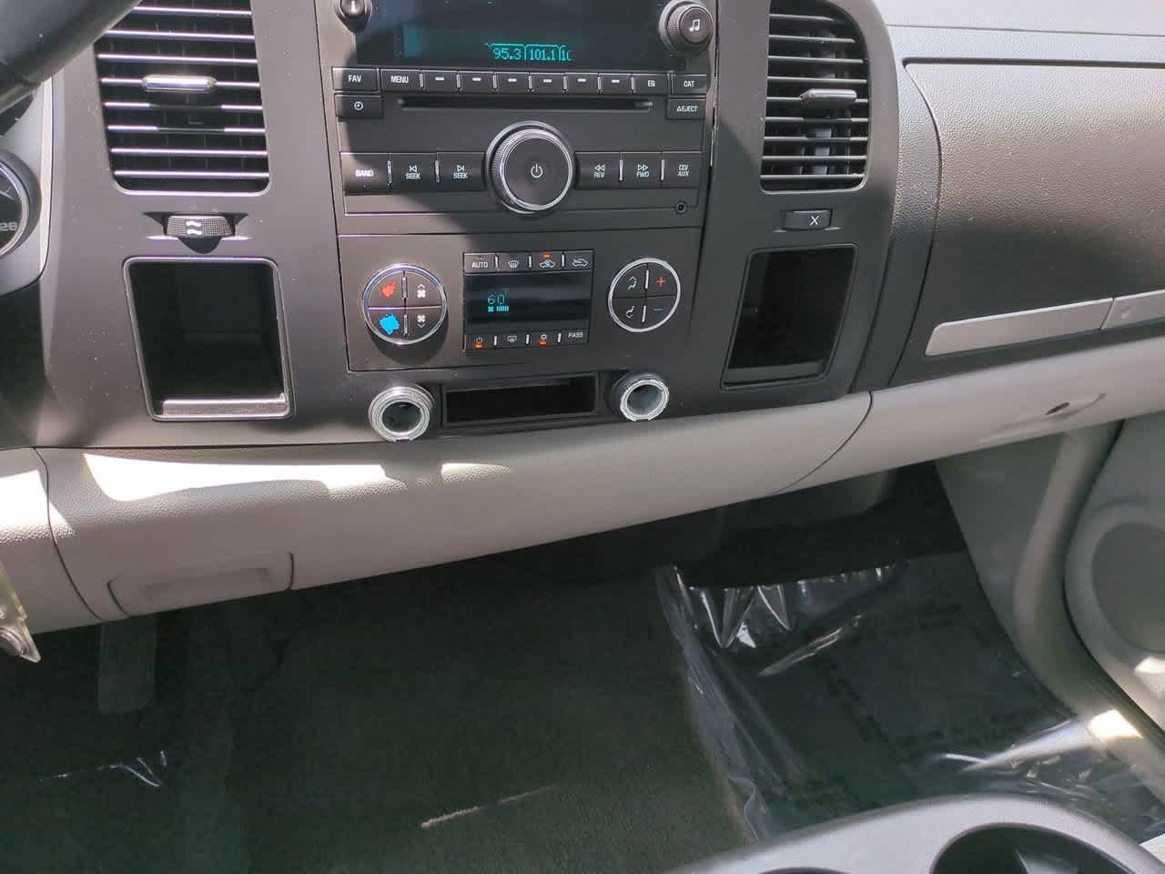 Thumbnail: 2007 Chevrolet Silverado 1500 - 16