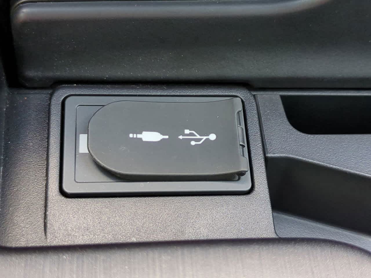 Thumbnail: 2019 Lexus ES - 21