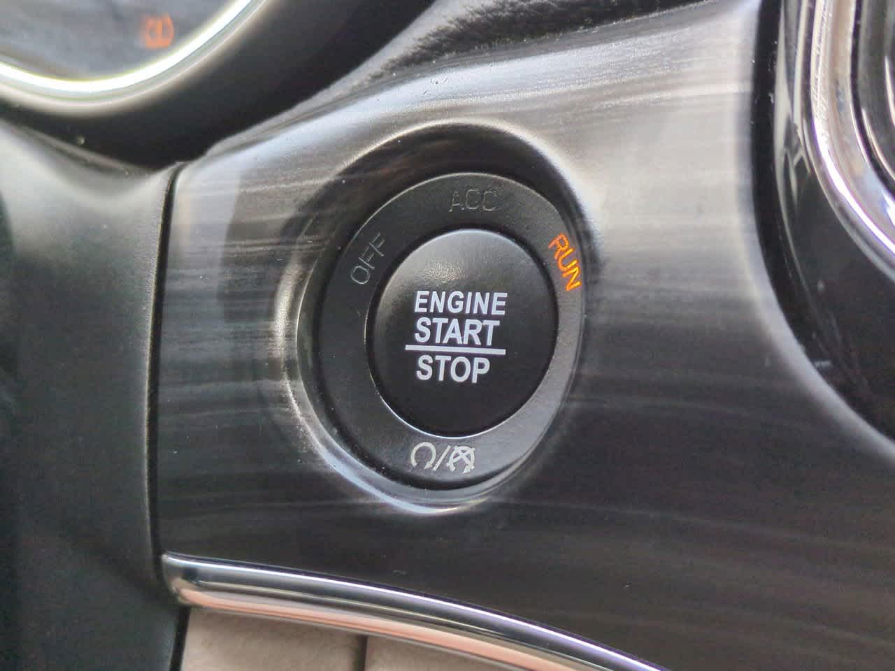 Thumbnail: 2022 Jeep Grand Cherokee - 28