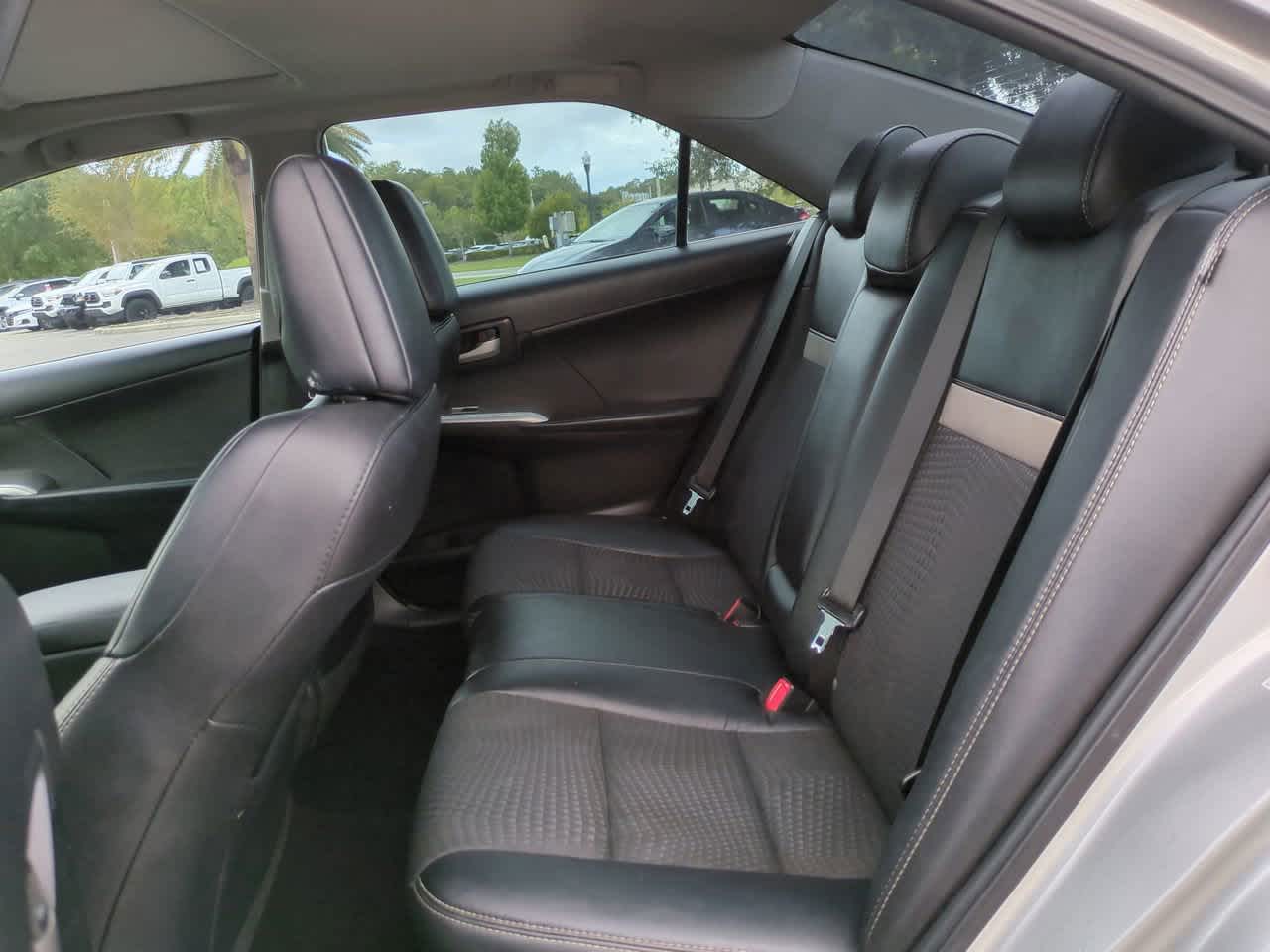 Thumbnail: 2014 Toyota Camry - 13