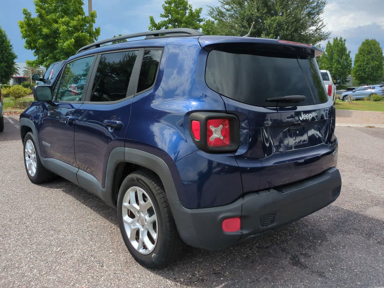 Thumbnail: 2017 Jeep Renegade - 4