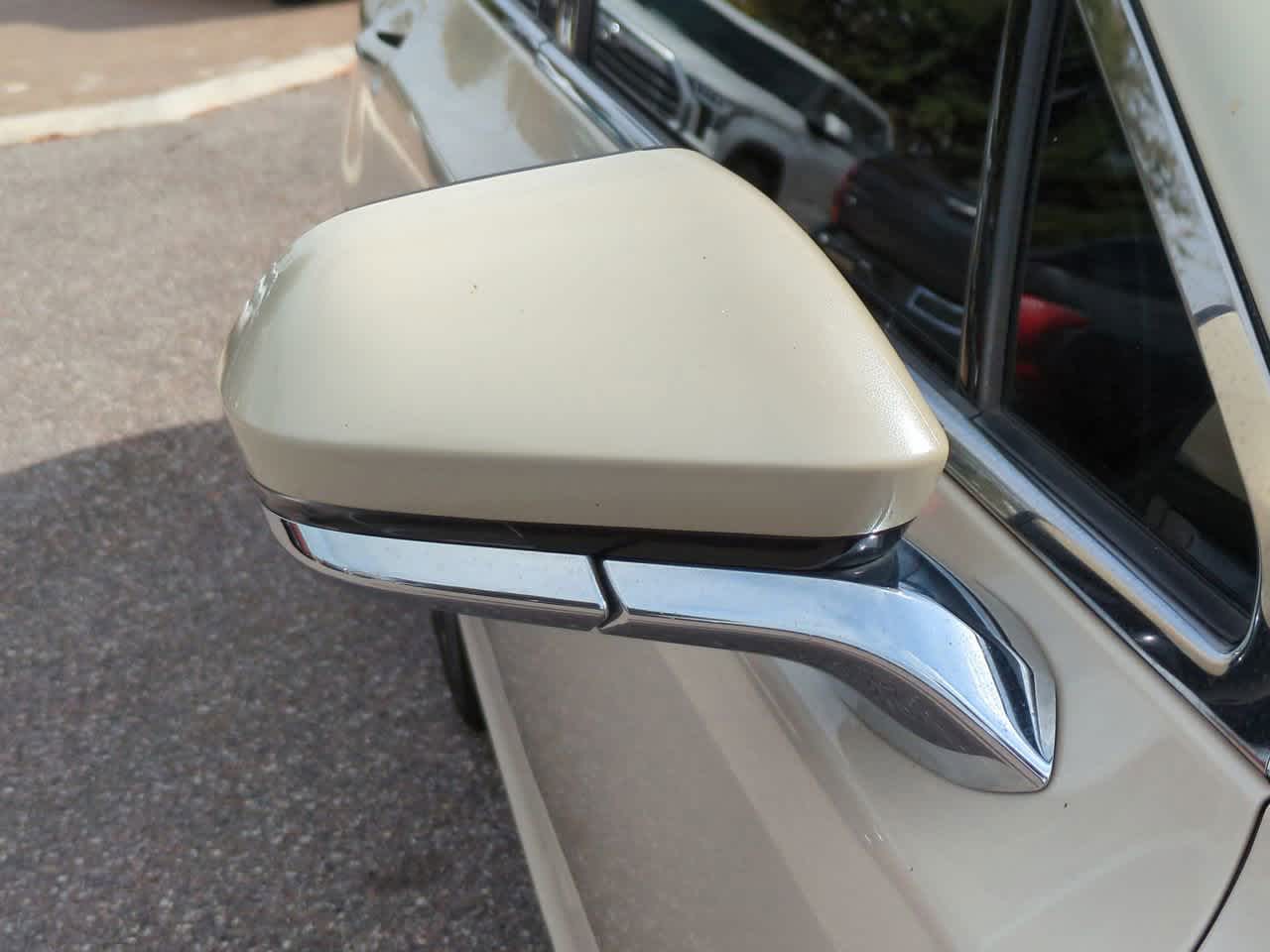 Thumbnail: 2018 Lincoln MKZ - 12