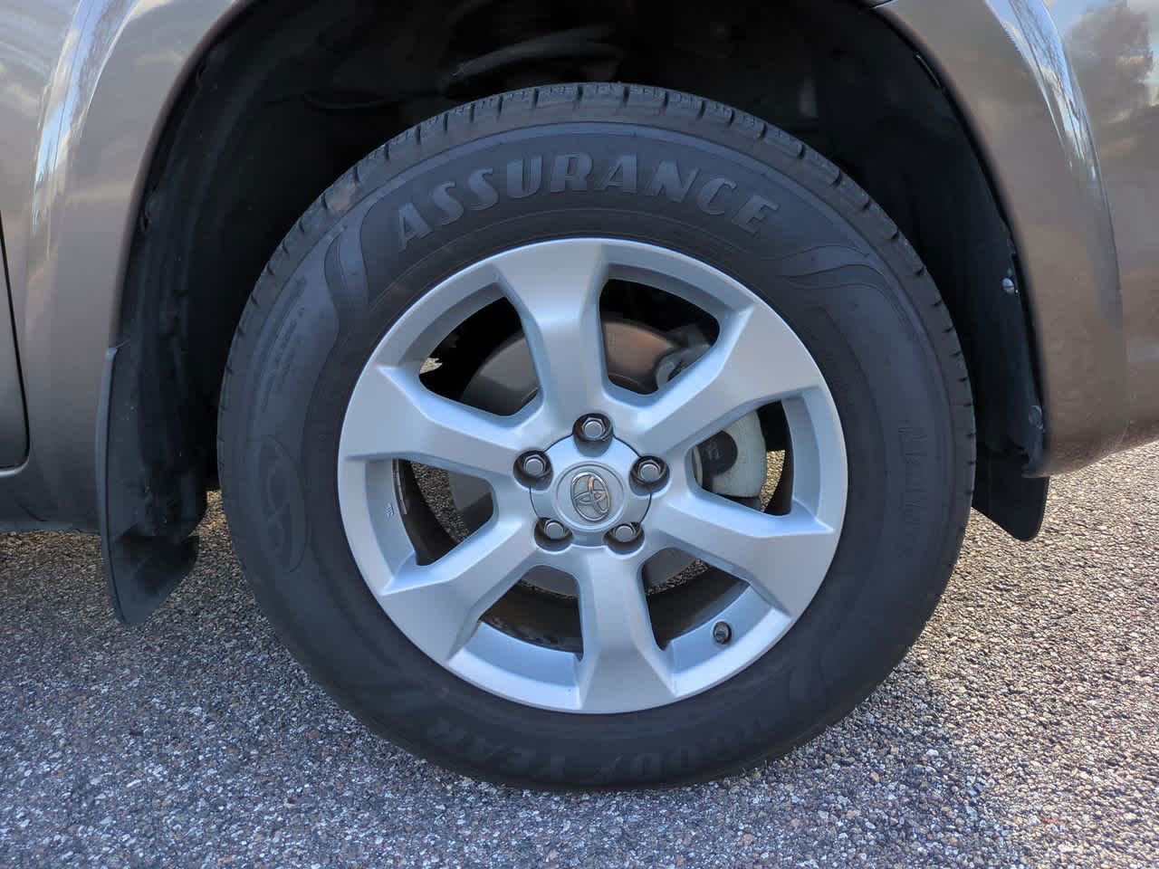 Thumbnail: 2009 Toyota RAV4 - 11