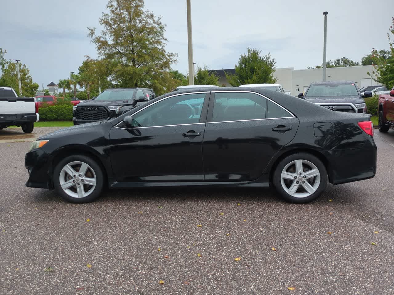 Thumbnail: 2012 Toyota Camry - 3