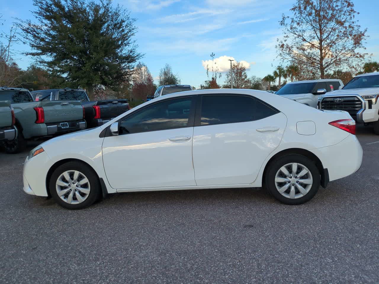 Thumbnail: 2016 Toyota Corolla - 3