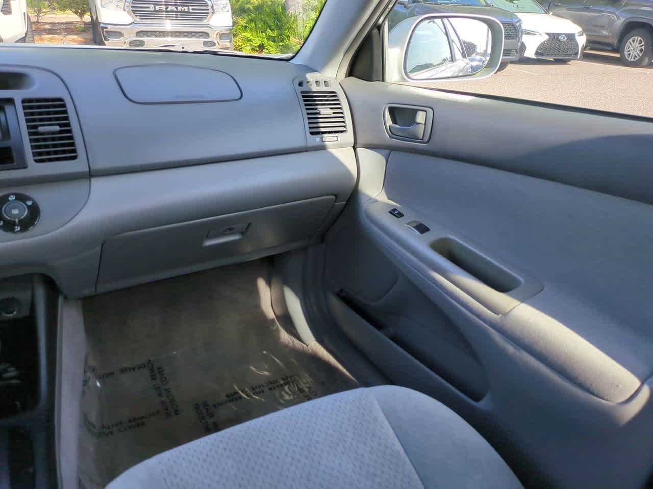 Thumbnail: 2003 Toyota Camry - 16