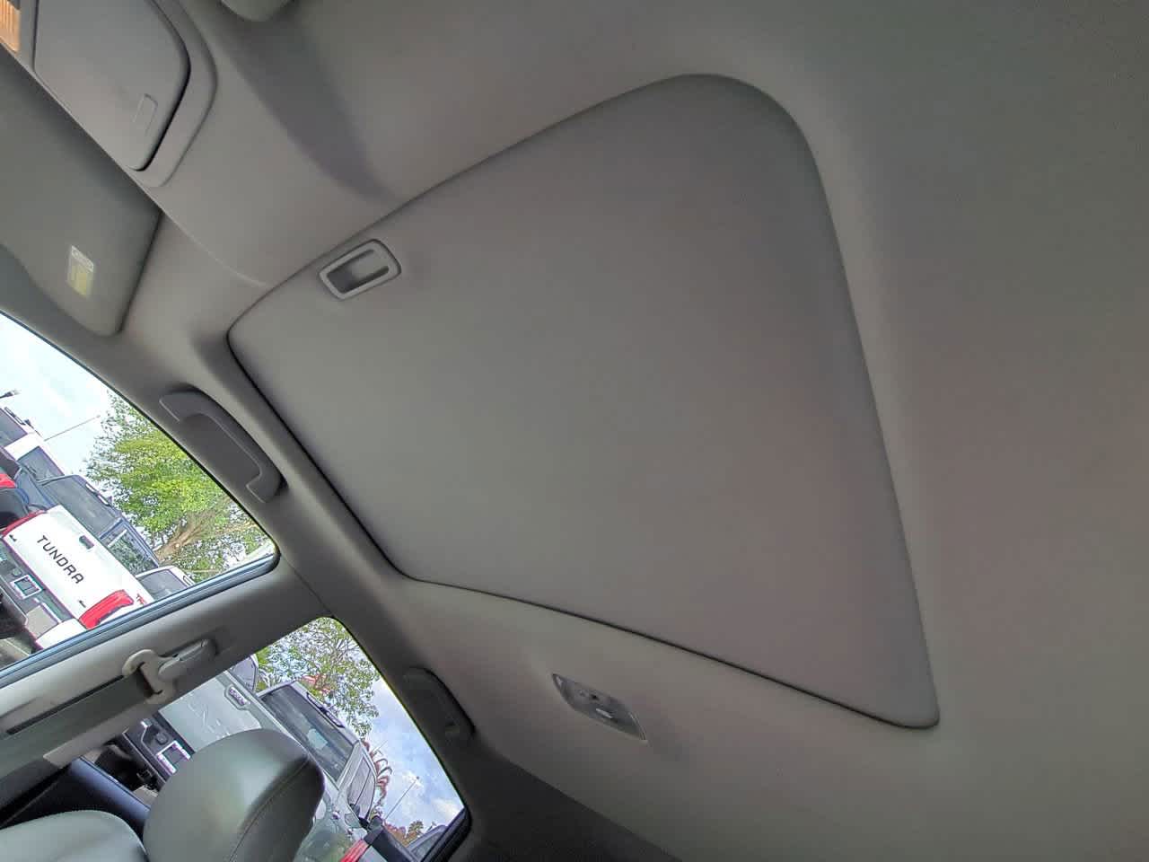 Thumbnail: 2011 Honda CR-V - 19