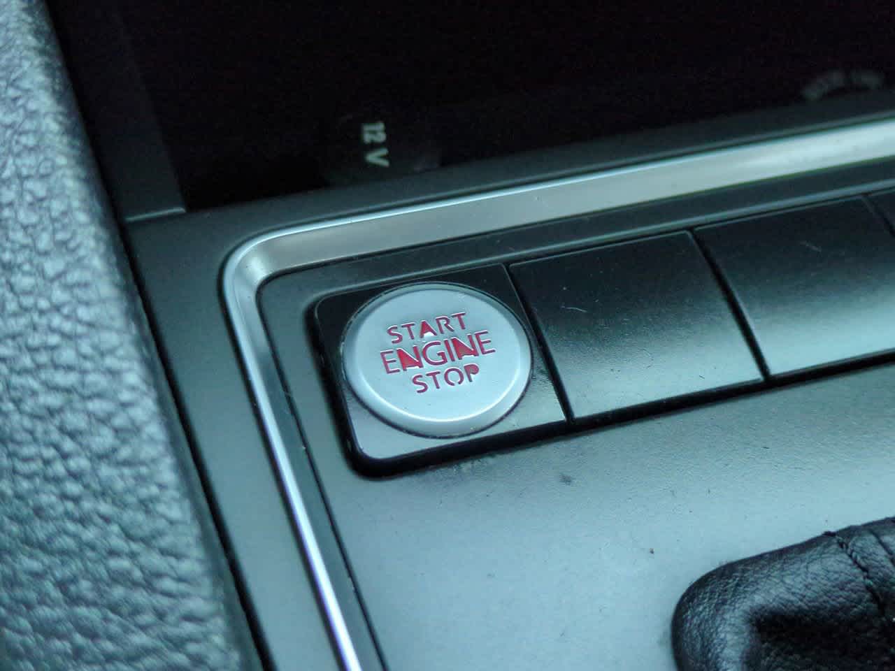 Thumbnail: 2015 Volkswagen Jetta - 25