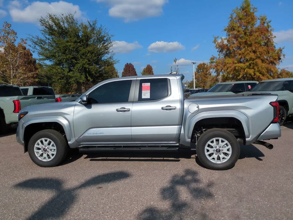 New 2025 Toyota Tacoma SR5 Truck Double Cab