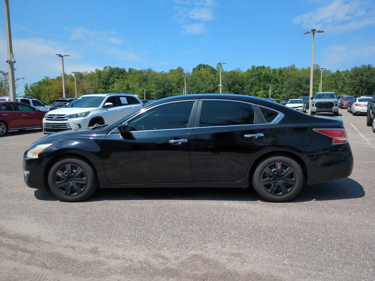 Thumbnail: 2015 Nissan Altima - 3
