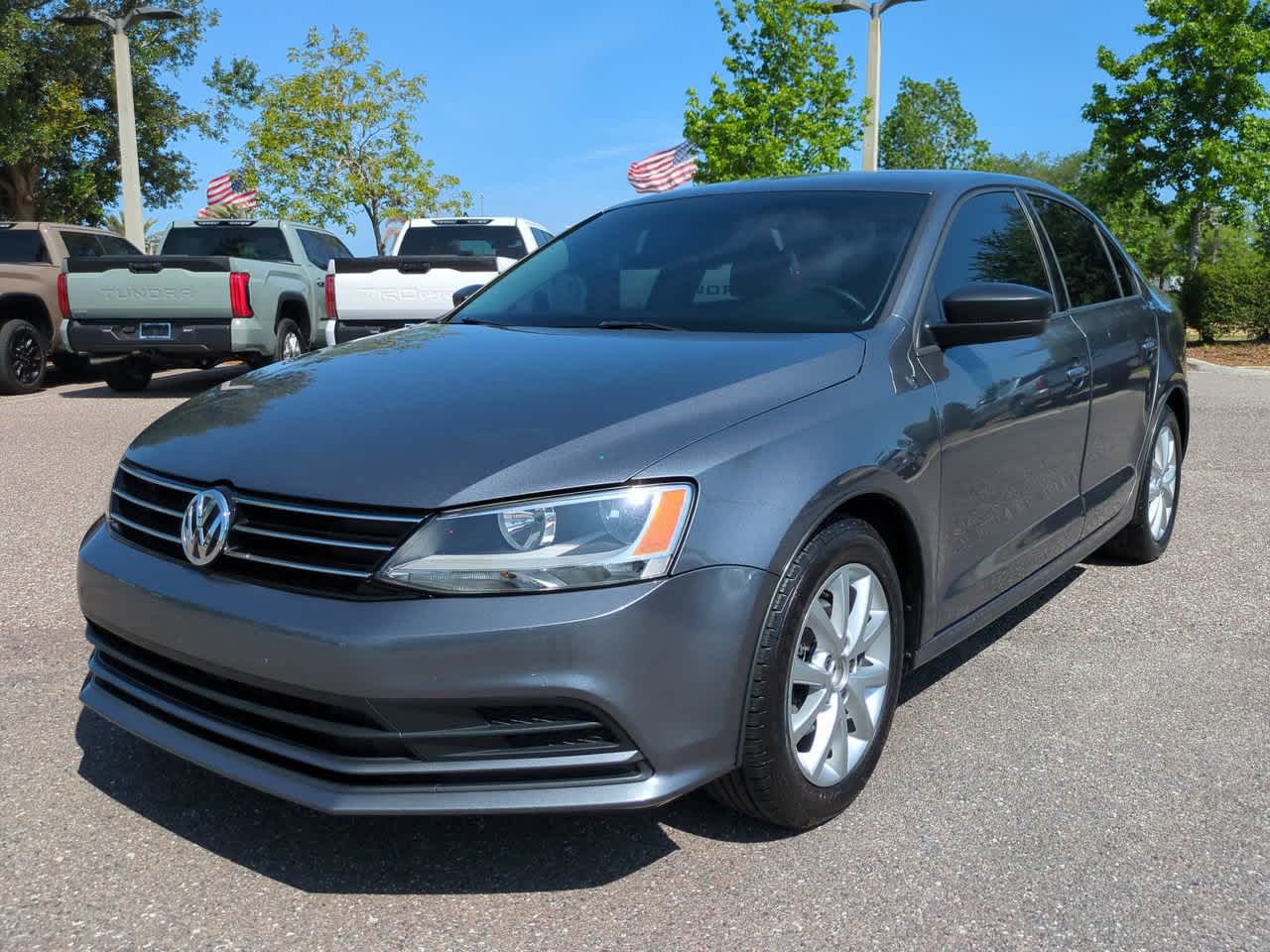 Thumbnail: 2015 Volkswagen Jetta - 2