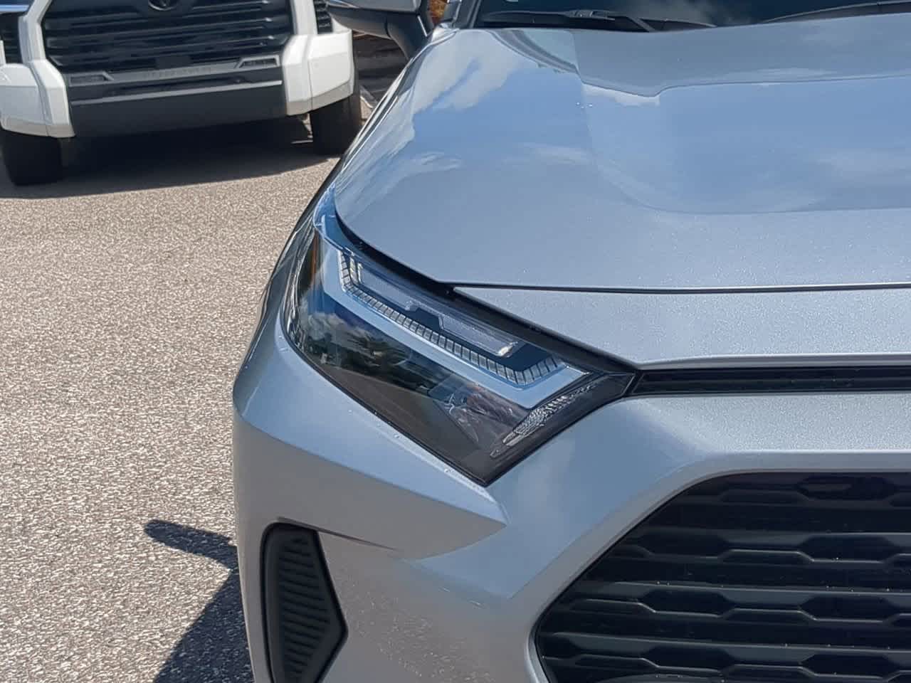 Thumbnail: 2025 Toyota RAV4 - 10