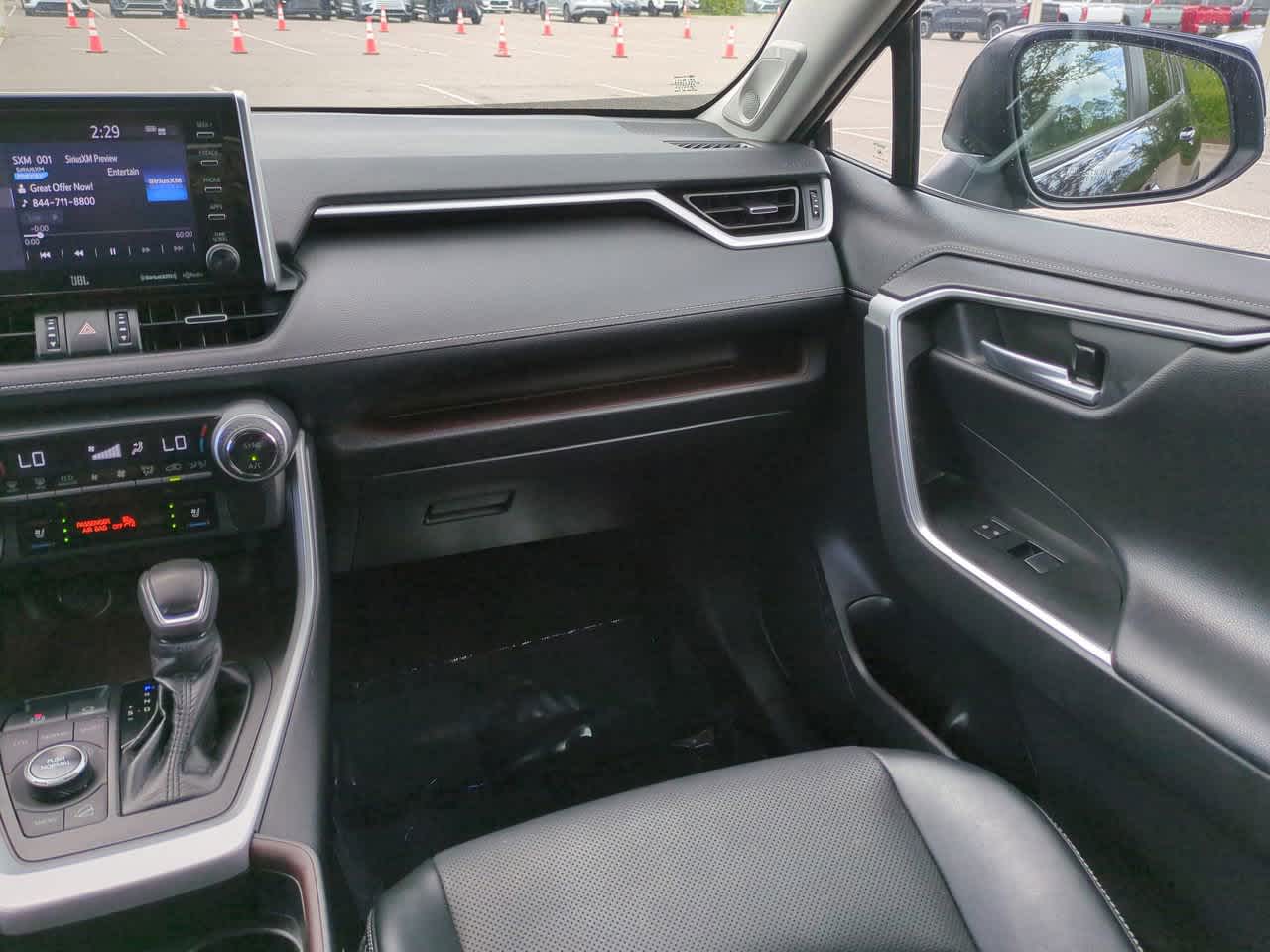 Thumbnail: 2021 Toyota RAV4 - 15