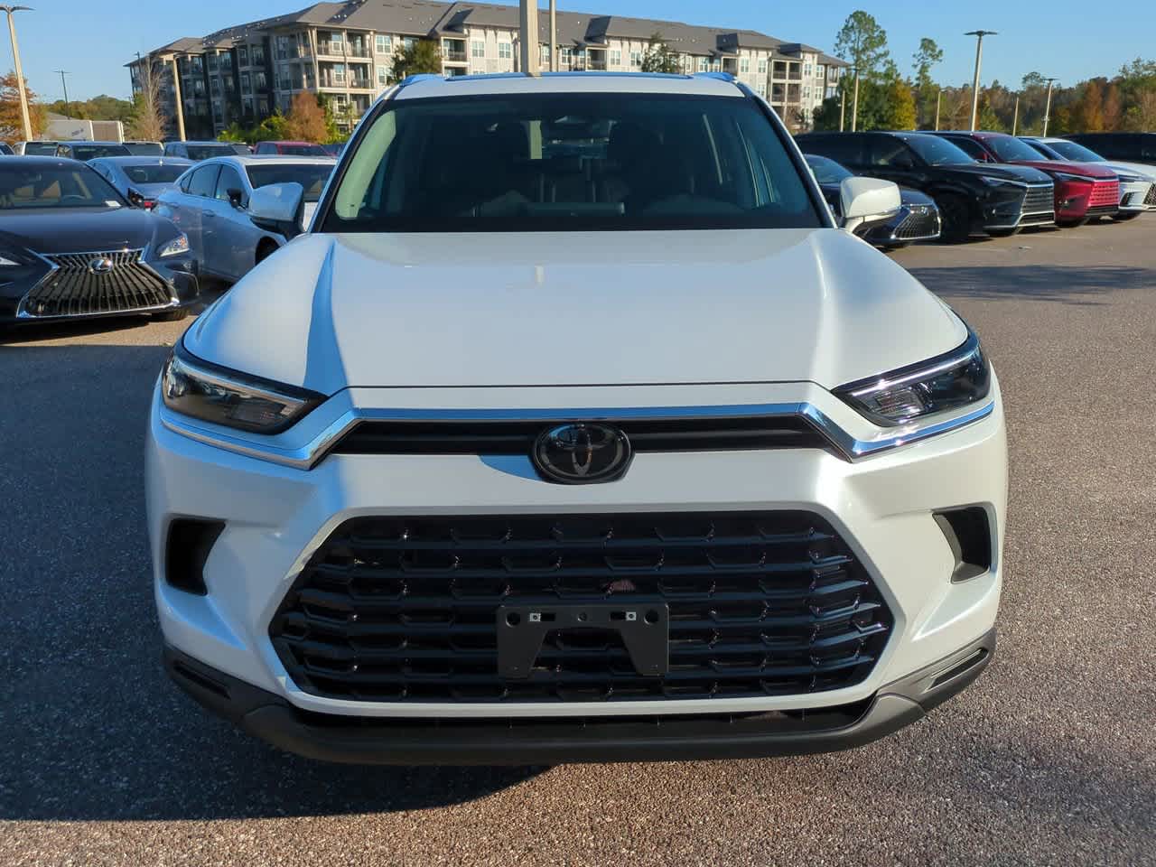 Thumbnail: 2025 Toyota Grand Highlander - 9