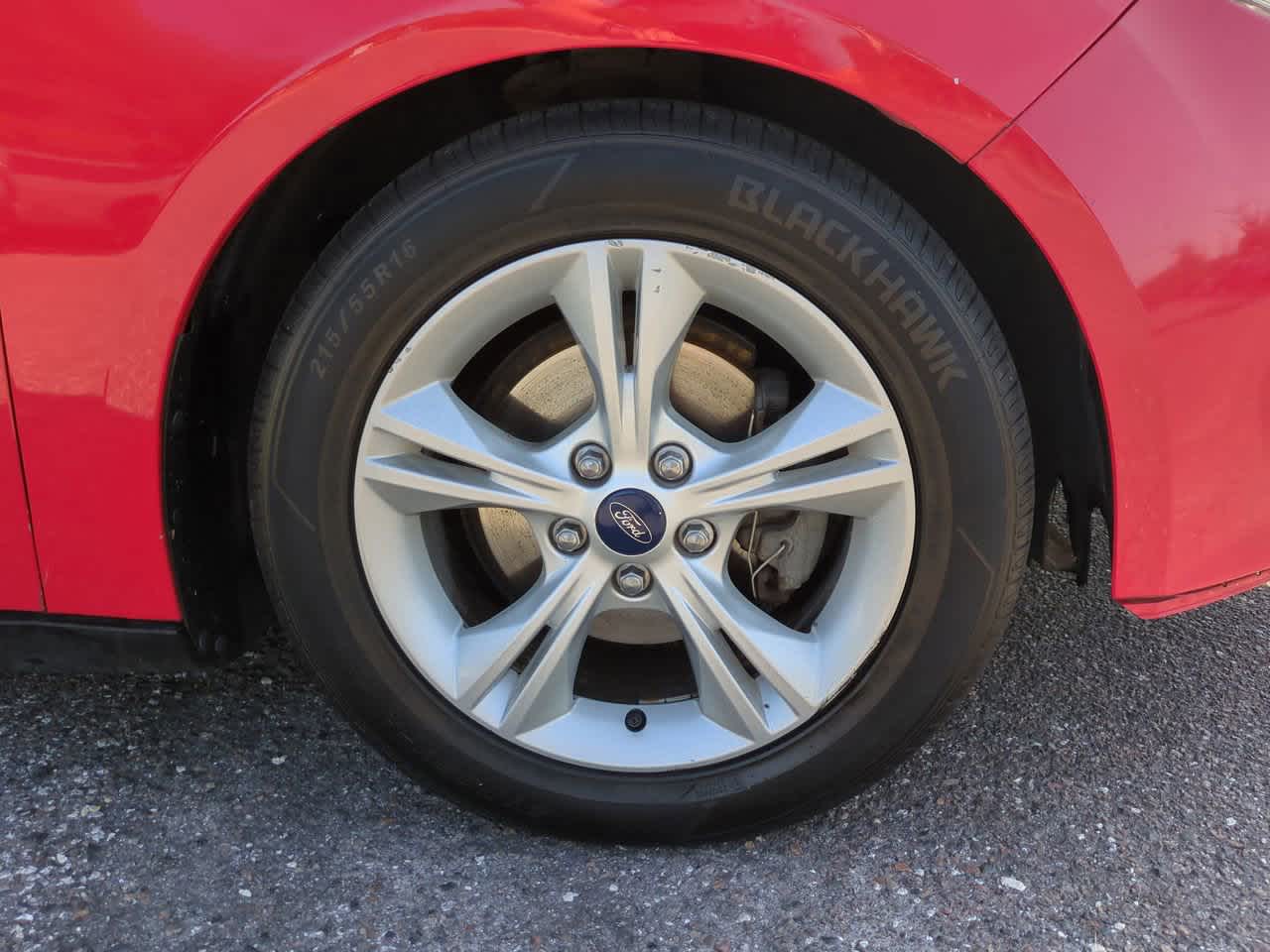 Thumbnail: 2014 Ford Focus - 11