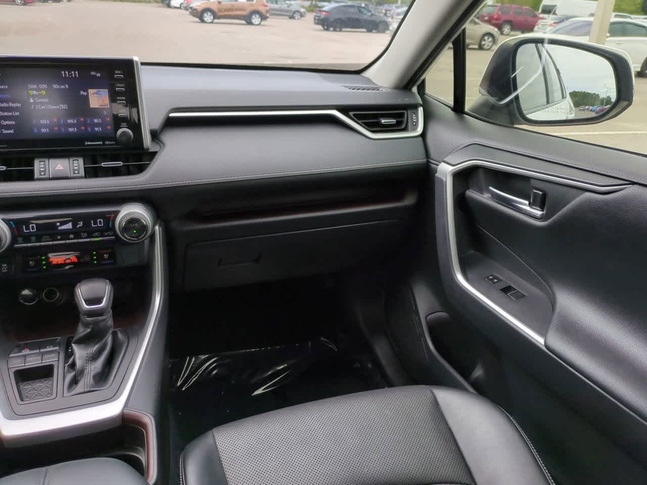Thumbnail: 2019 Toyota RAV4 - 16