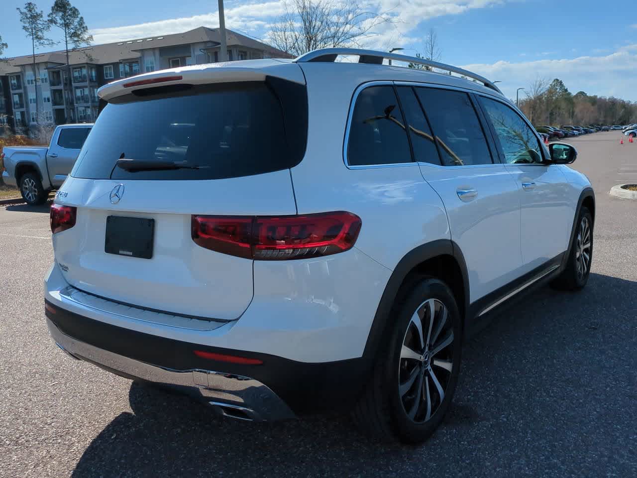 Thumbnail: 2023 Mercedes-Benz GLB - 6