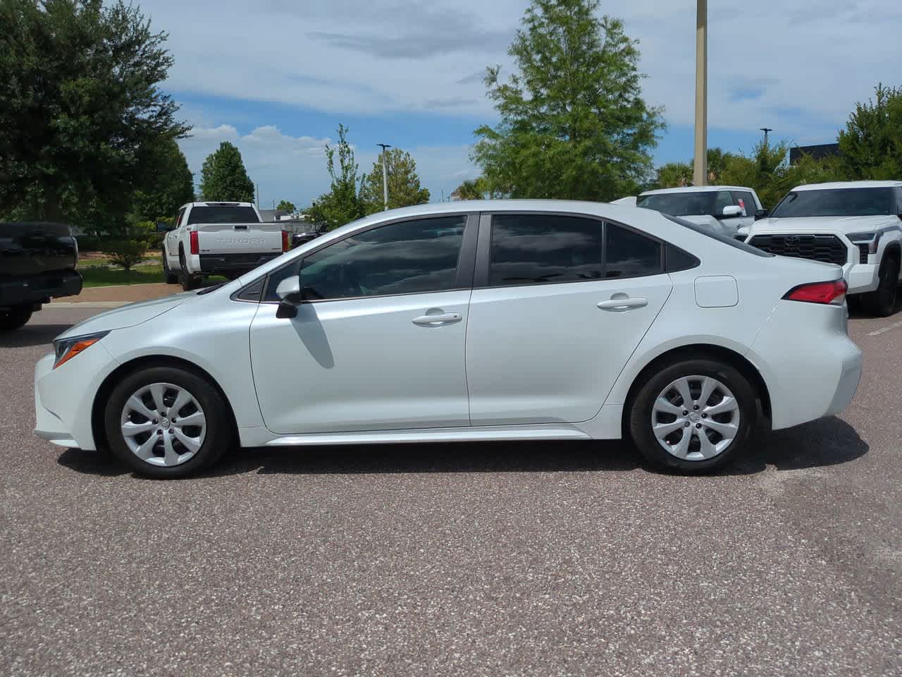Thumbnail: 2024 Toyota Corolla - 3