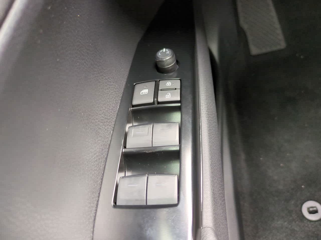 Thumbnail: 2026 Toyota Camry - 21