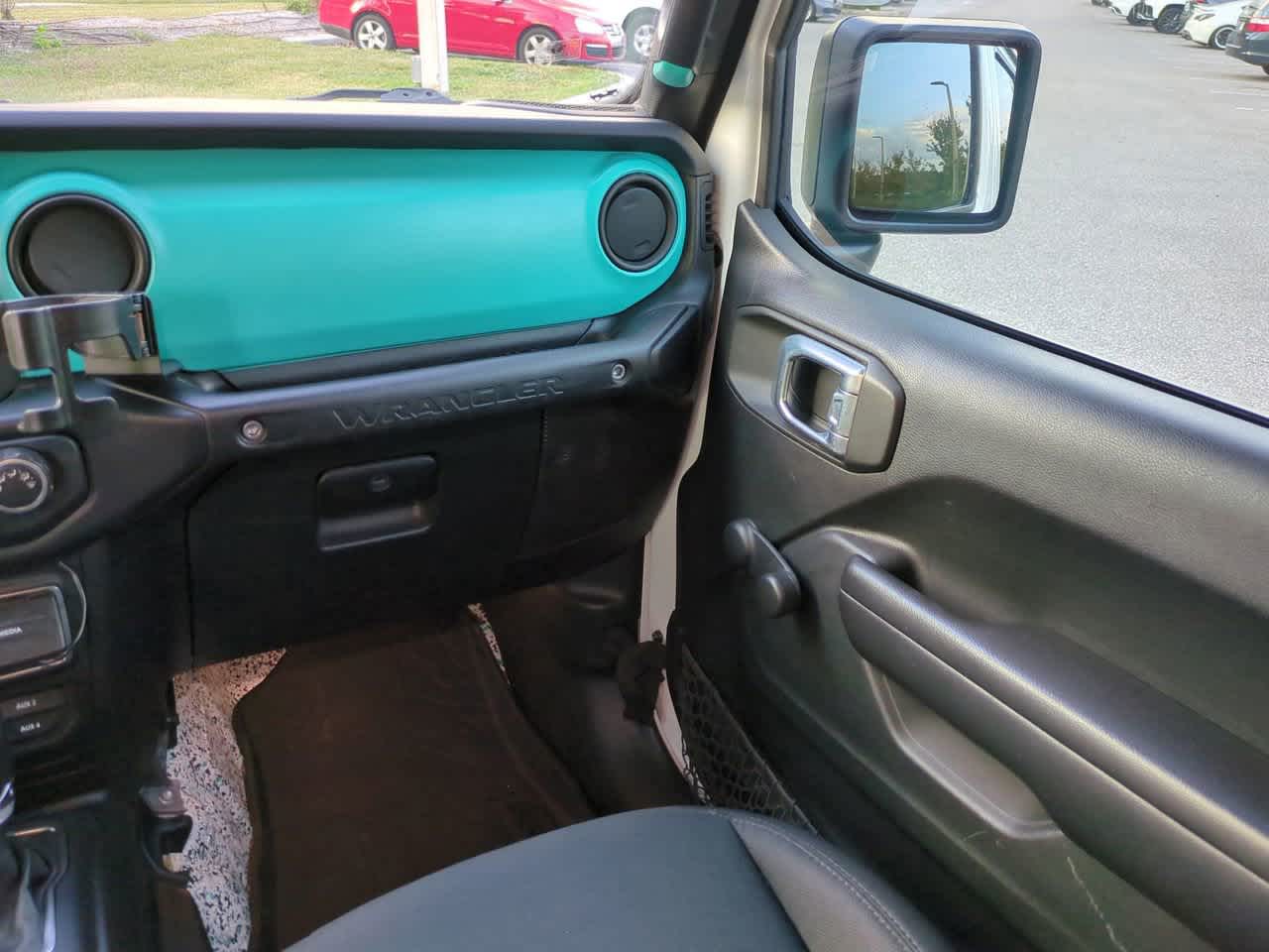 Thumbnail: 2021 Jeep Wrangler - 16