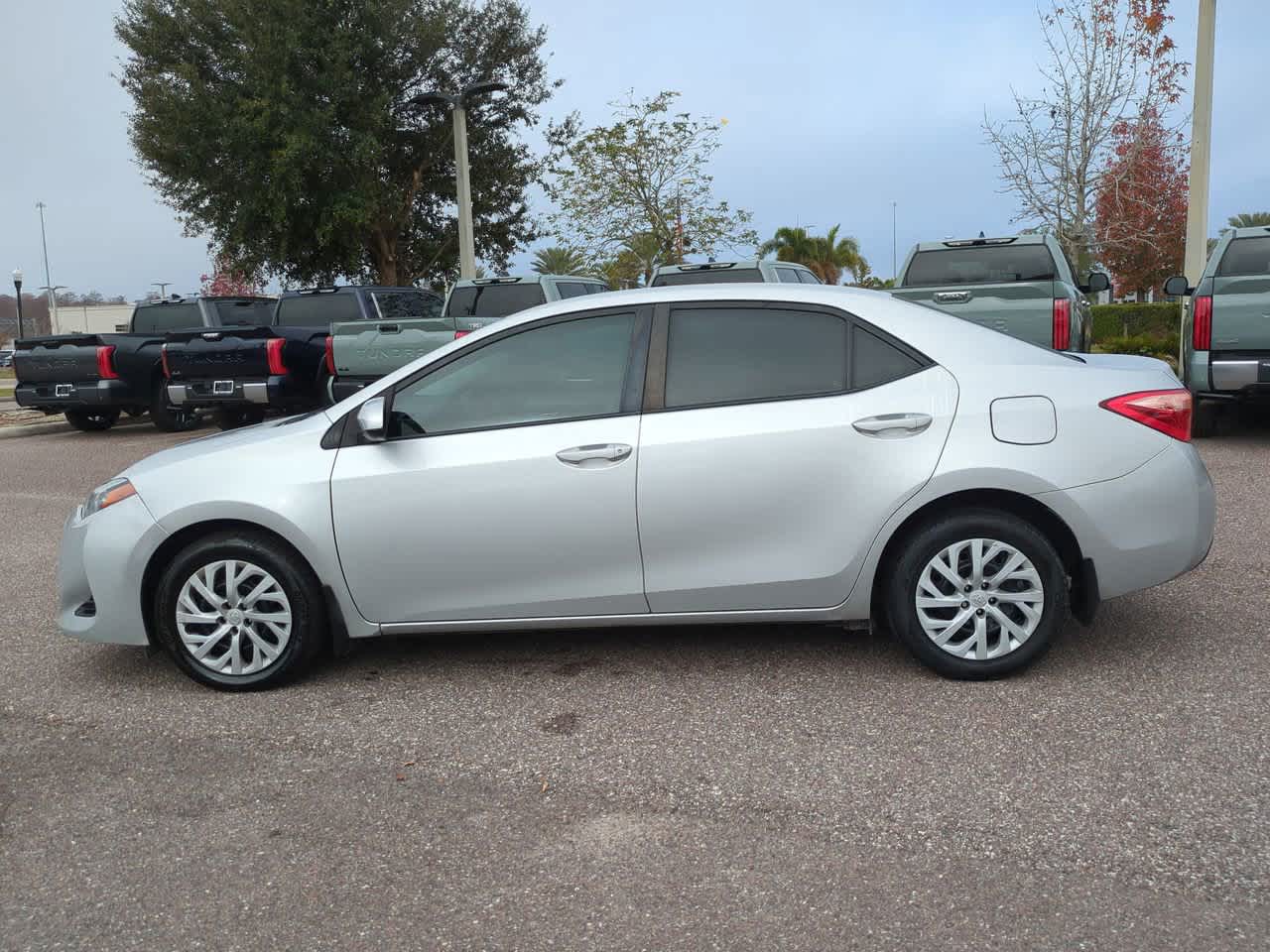 Thumbnail: 2018 Toyota Corolla - 3