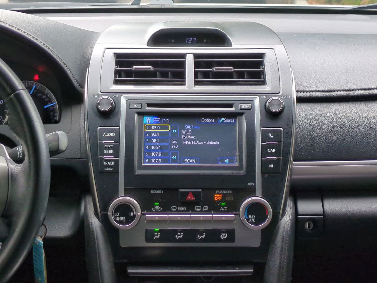 Thumbnail: 2014 Toyota Camry - 17