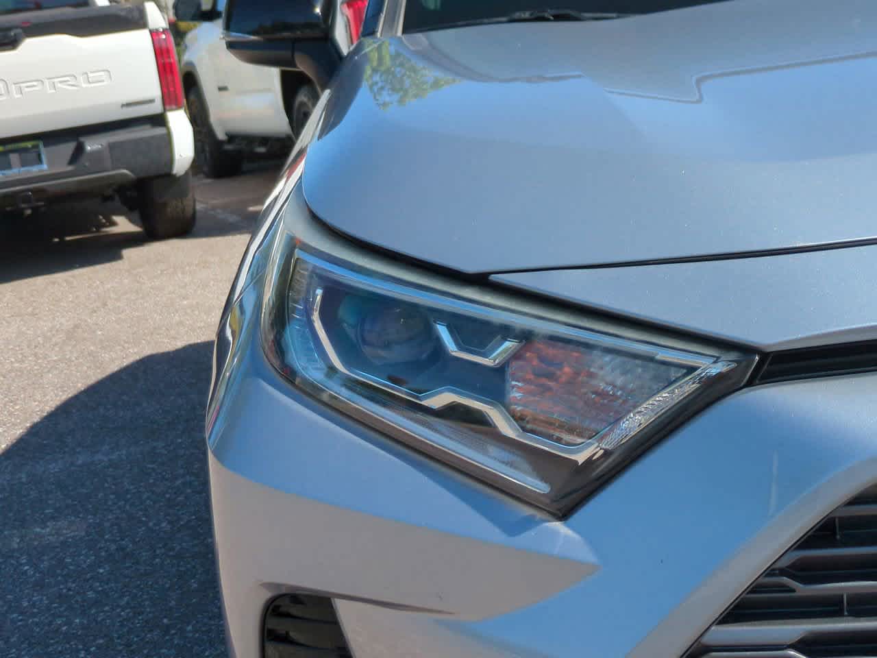 Thumbnail: 2019 Toyota RAV4 - 10