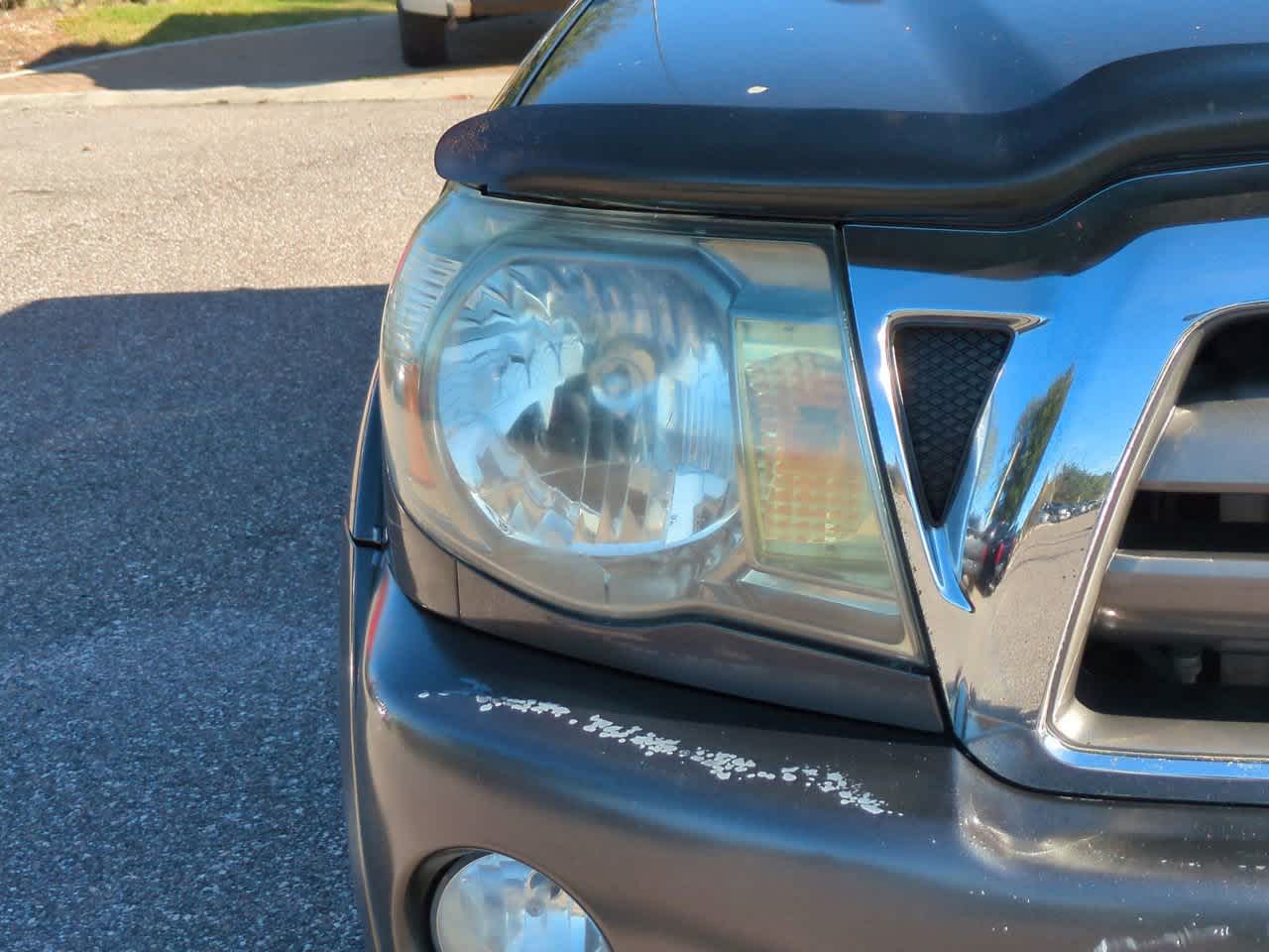 Thumbnail: 2010 Toyota Tacoma - 10