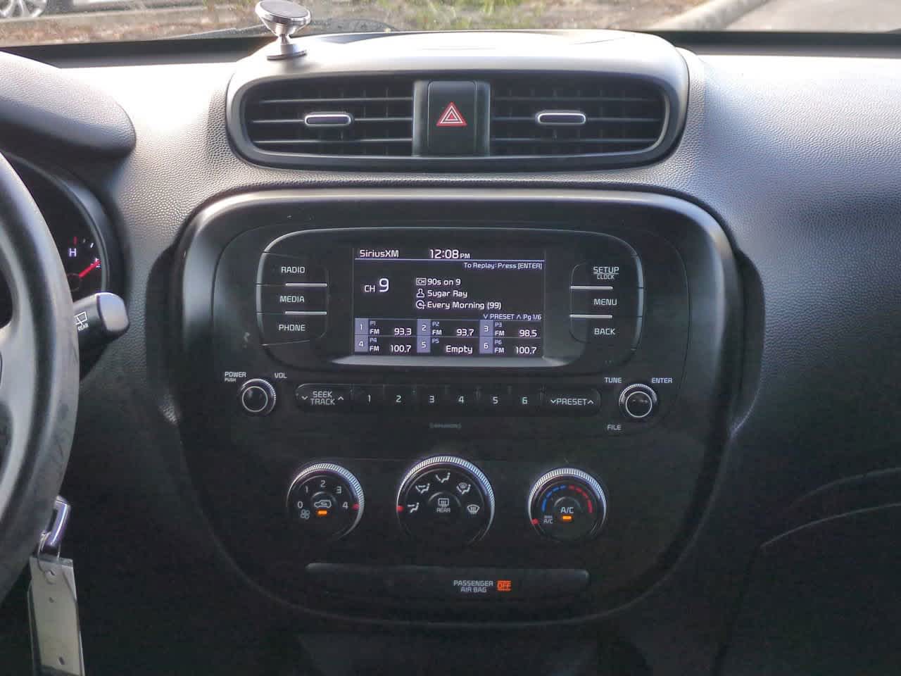 Thumbnail: 2017 Kia Soul - 17