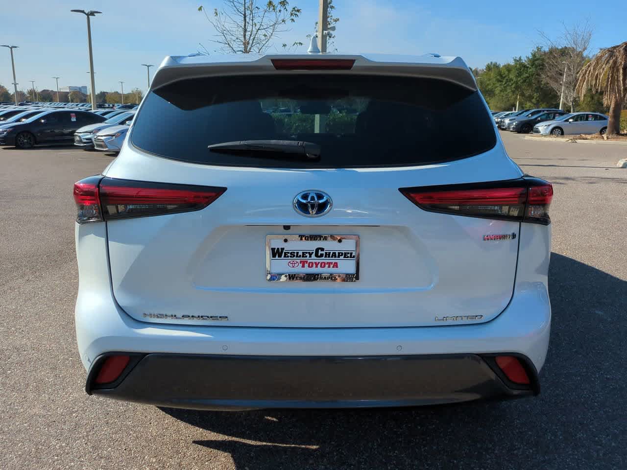 Thumbnail: 2022 Toyota Highlander - 5