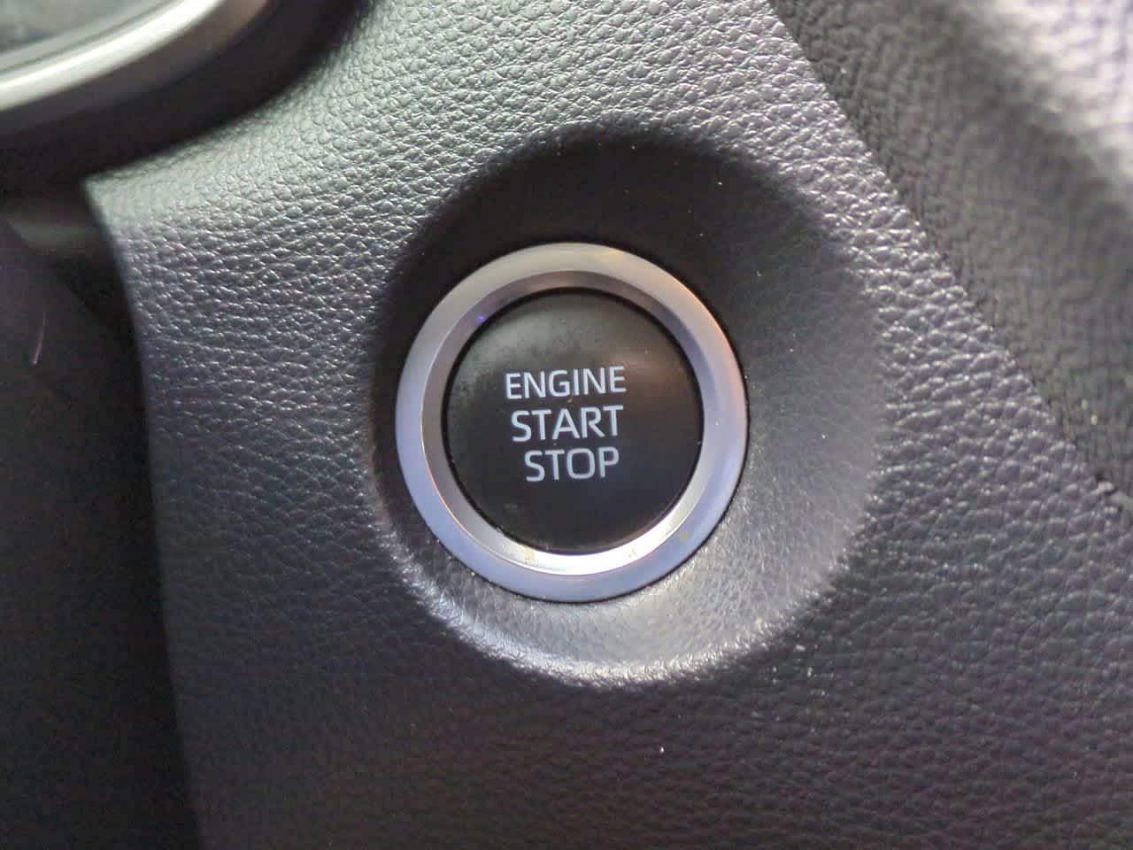 Thumbnail: 2022 Toyota Corolla Cross - 27