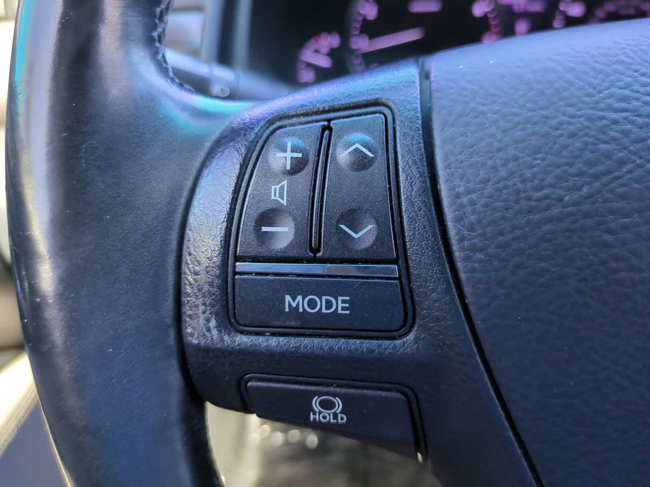 Thumbnail: 2014 Lexus LS - 25