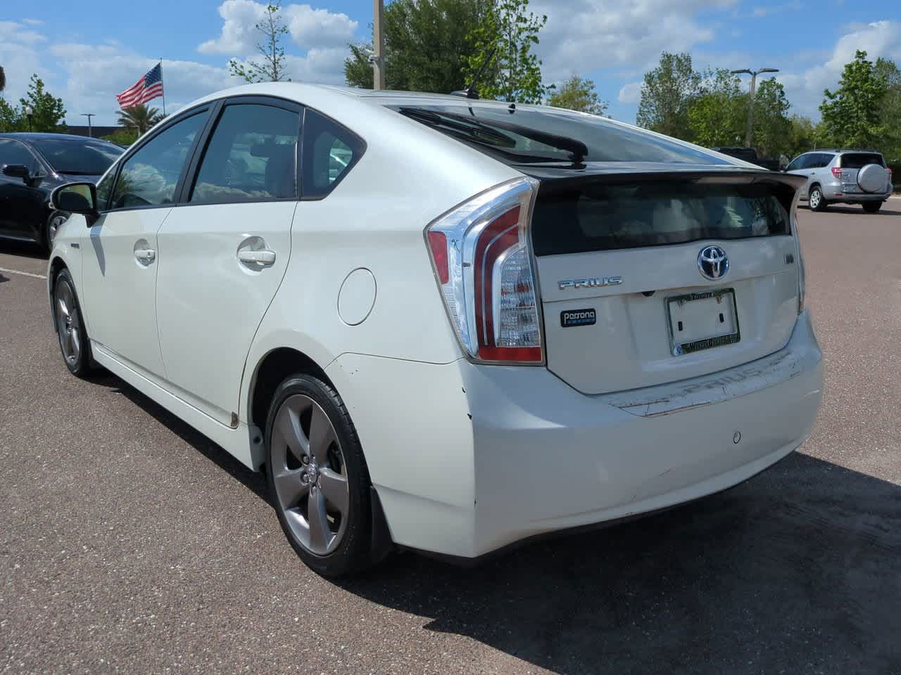 Thumbnail: 2015 Toyota Prius - 4