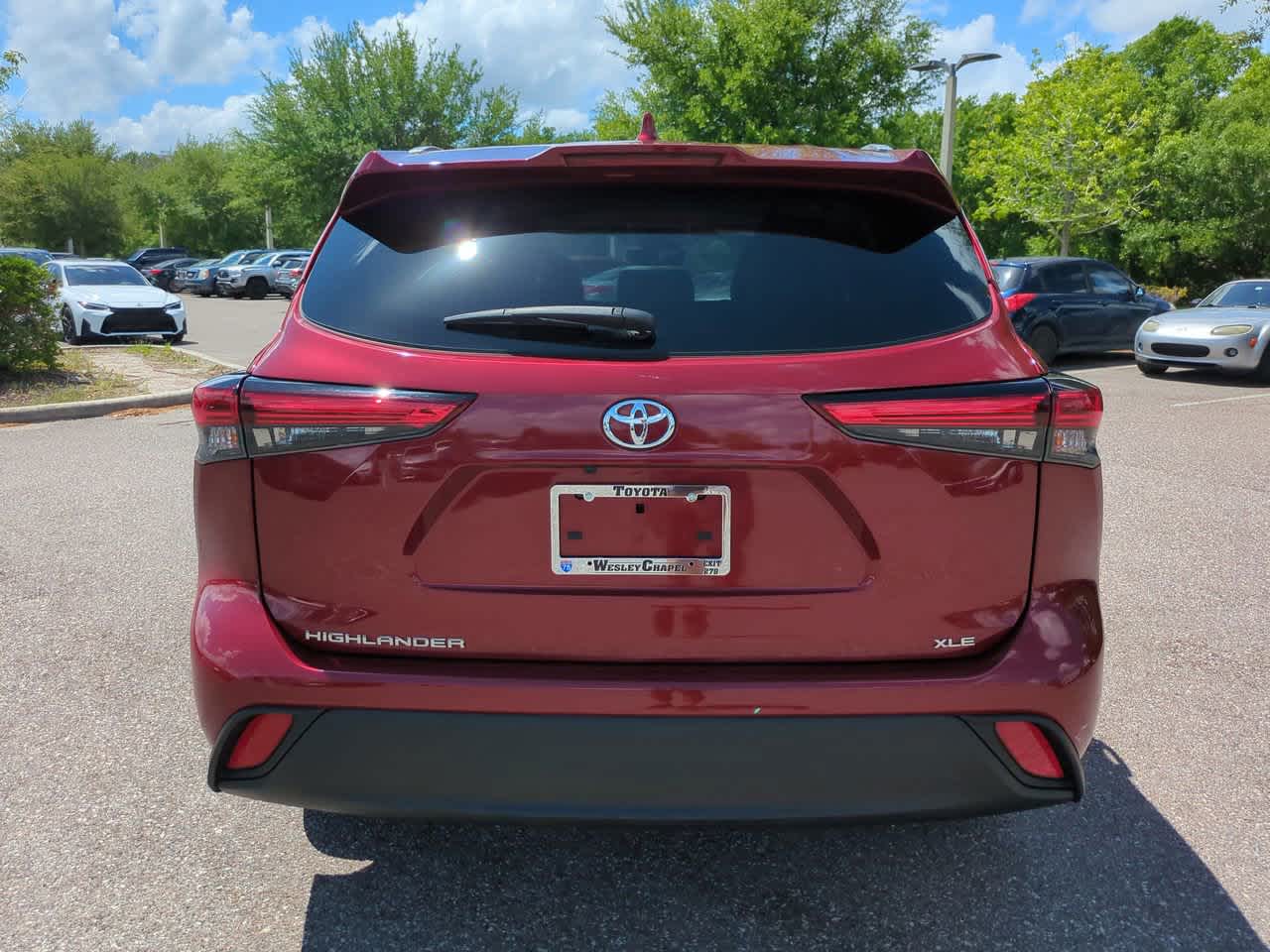 Thumbnail: 2023 Toyota Highlander - 5