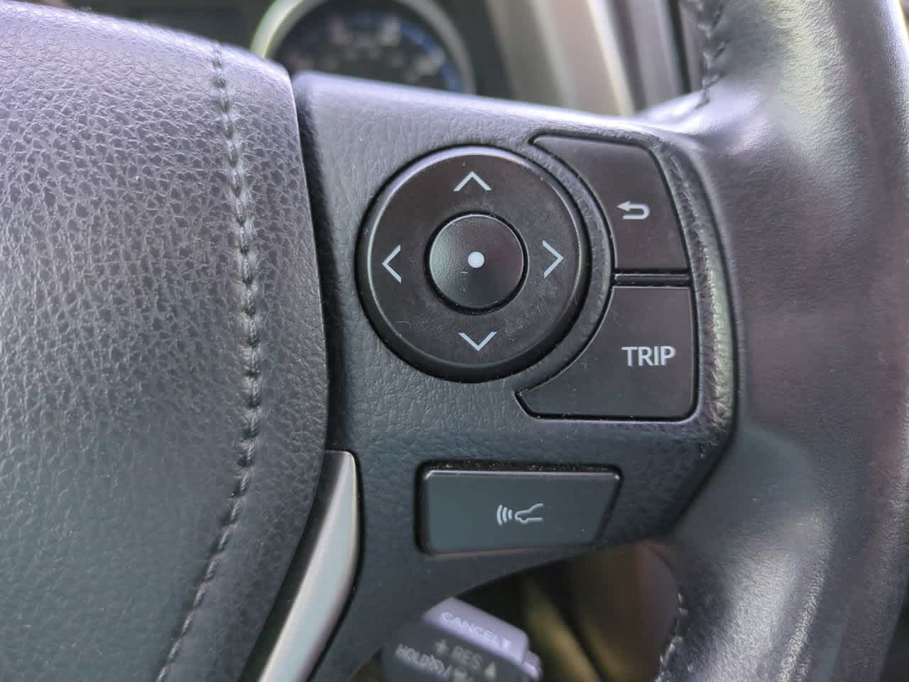 Thumbnail: 2017 Toyota RAV4 - 25
