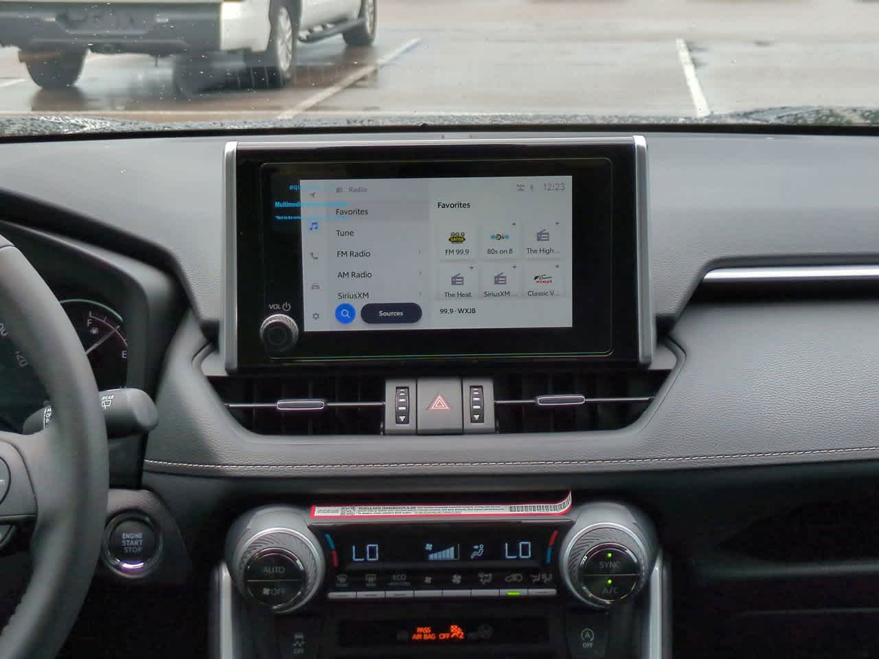 Thumbnail: 2025 Toyota RAV4 - 17