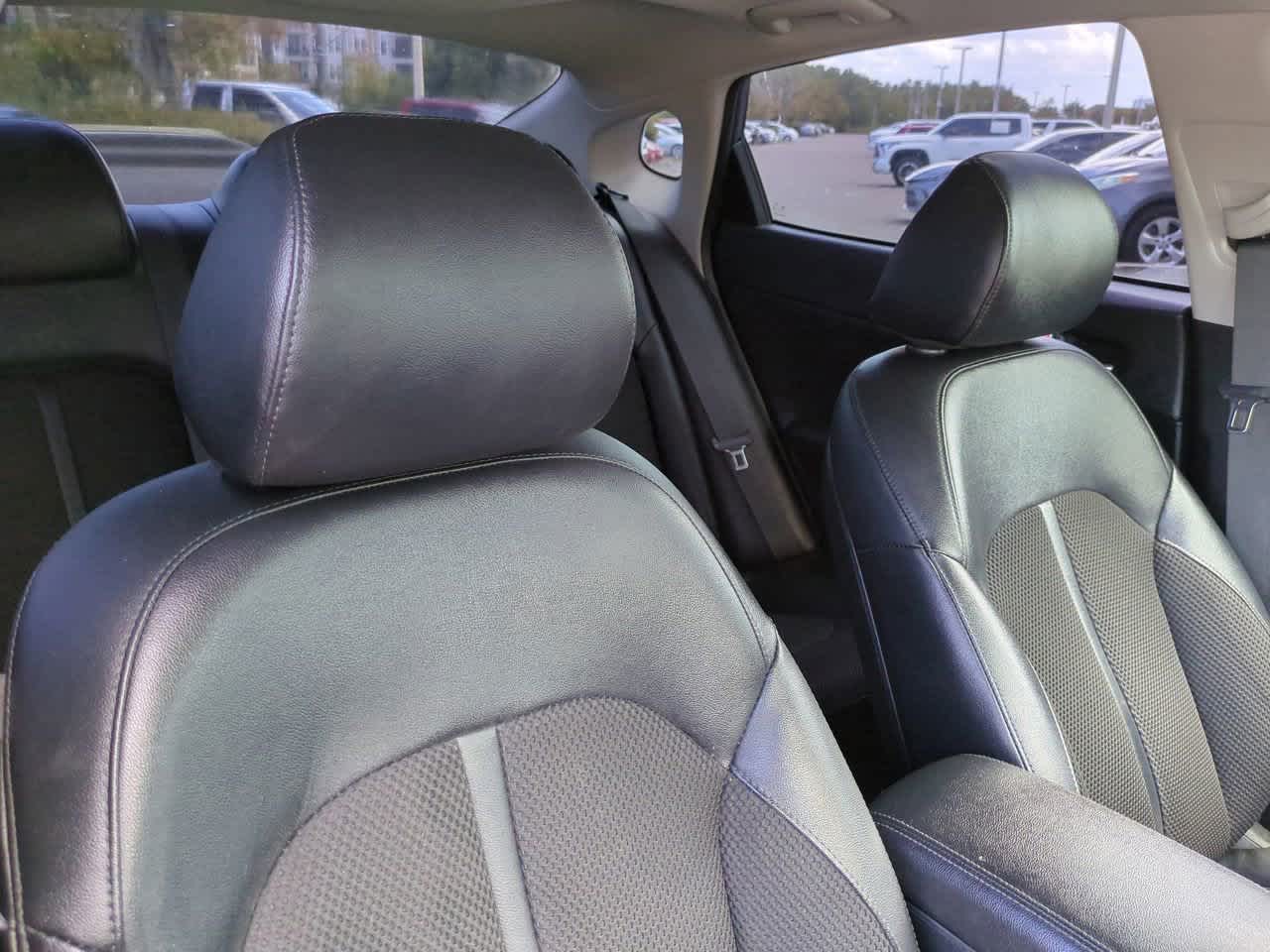 Thumbnail: 2019 Kia Optima - 7
