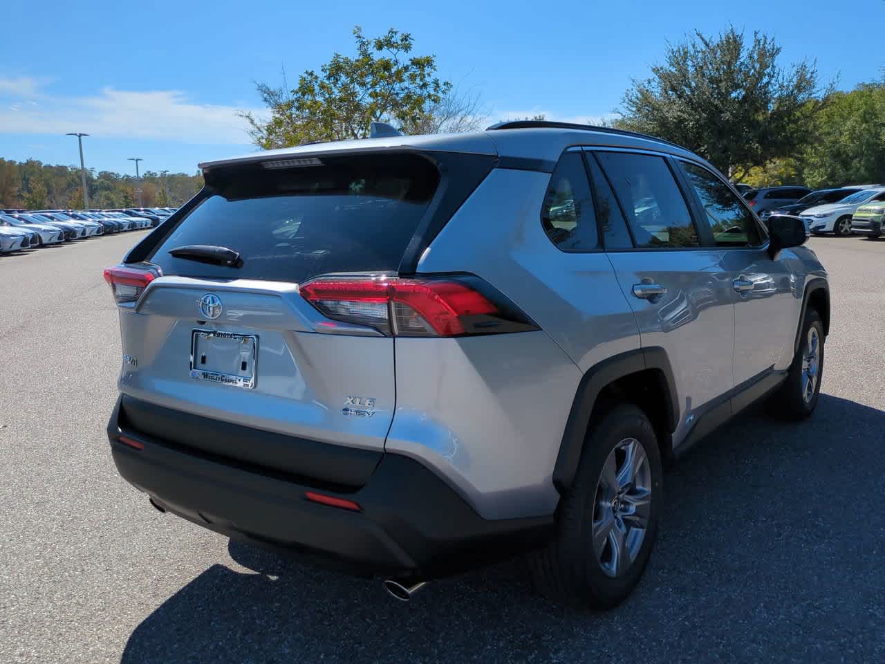 Thumbnail: 2025 Toyota RAV4 - 6