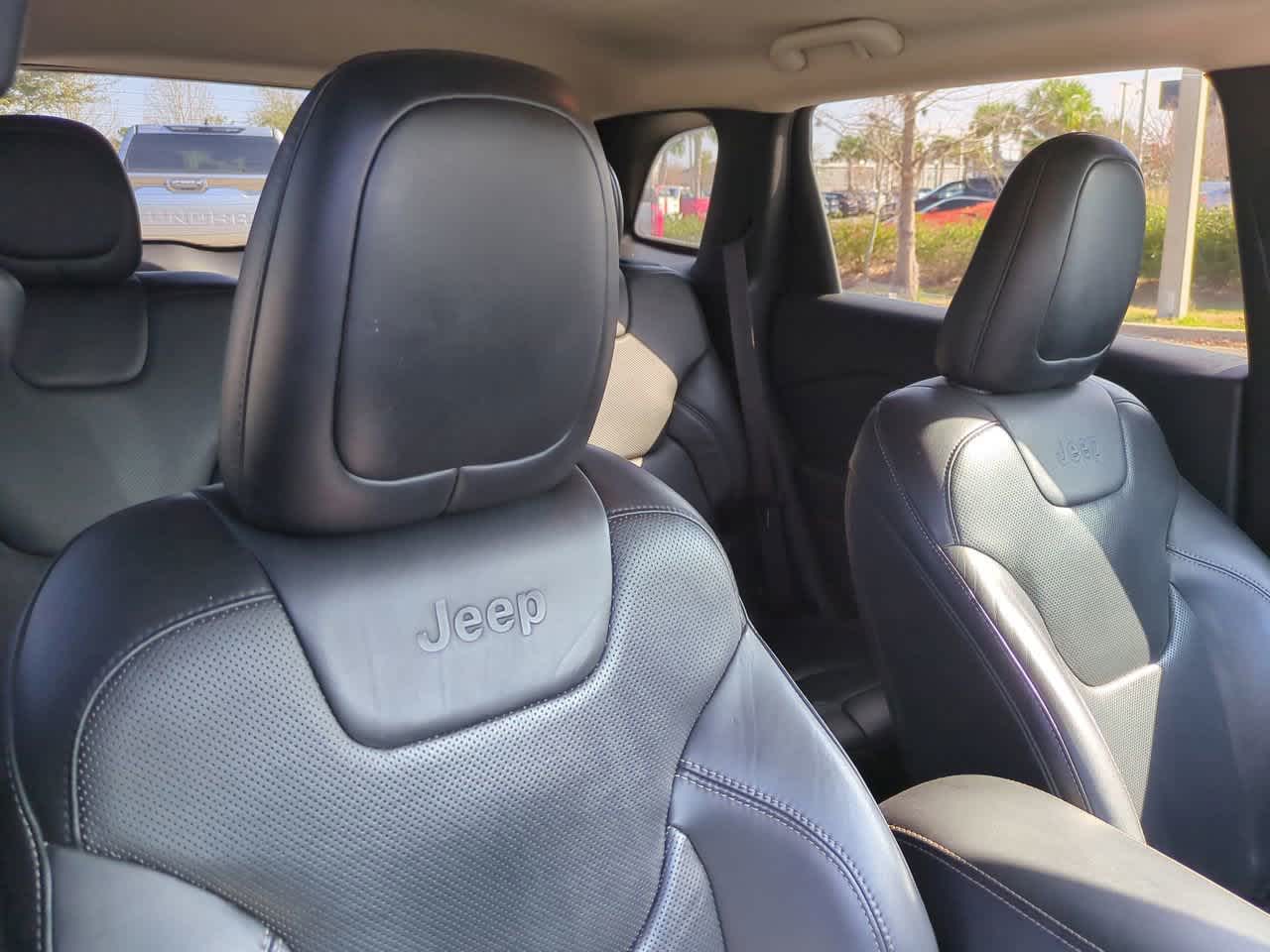 Thumbnail: 2014 Jeep Cherokee - 7