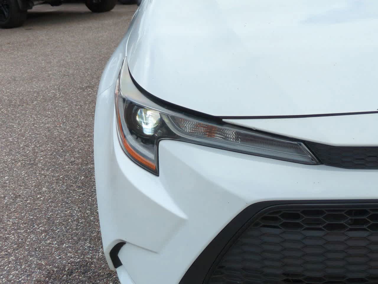 Thumbnail: 2022 Toyota Corolla - 10