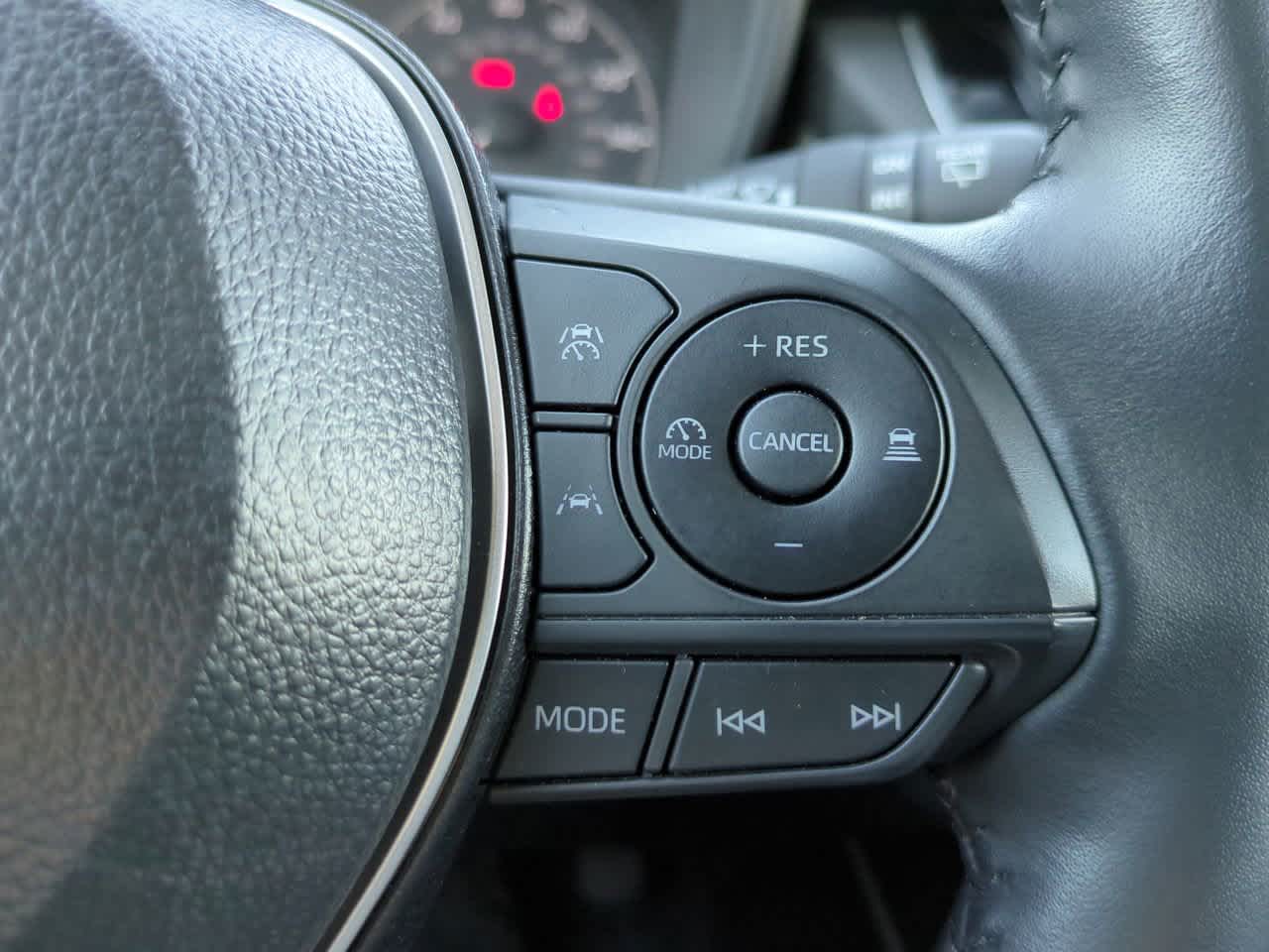 Thumbnail: 2025 Toyota Corolla Cross - 23