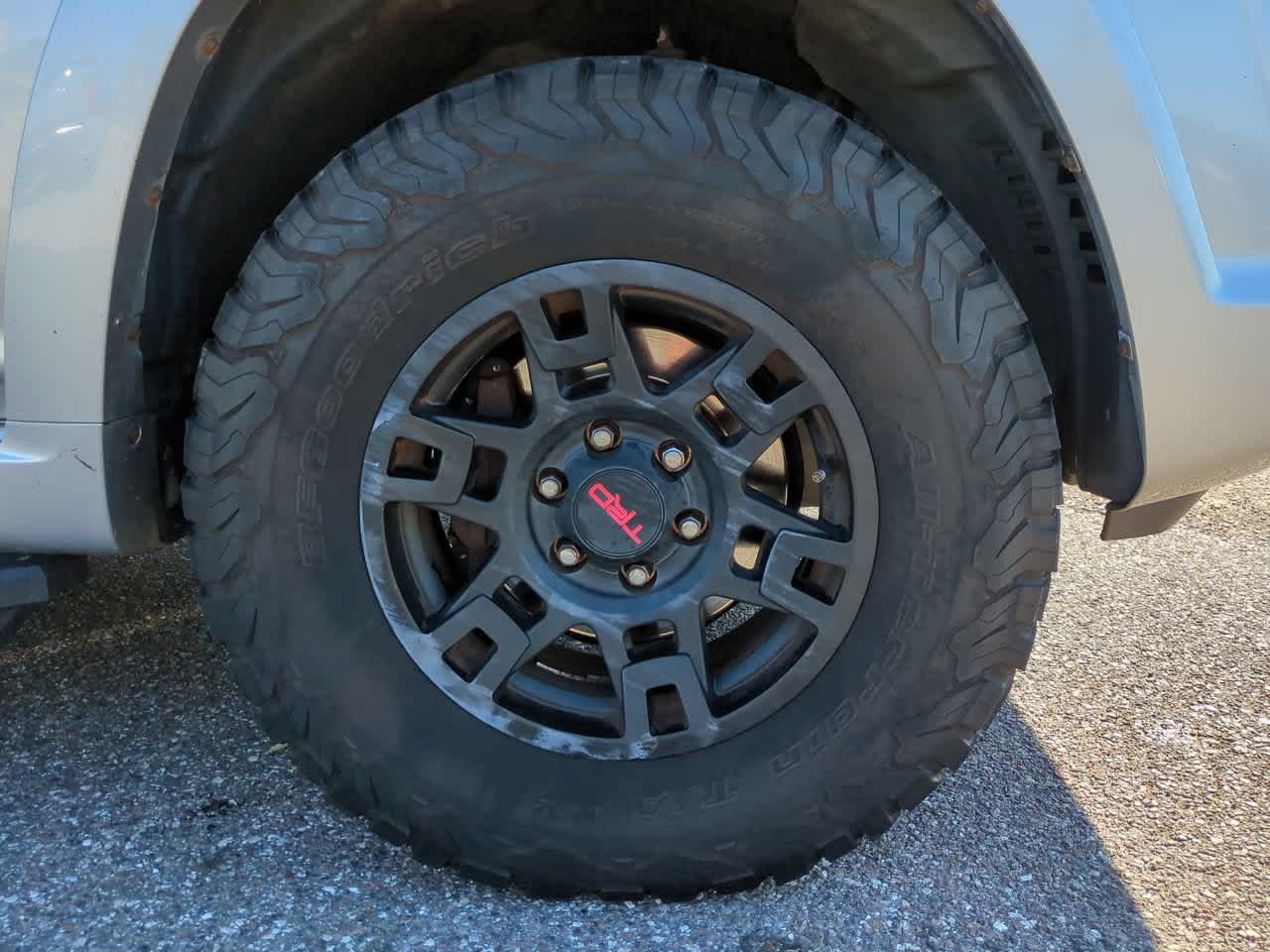 Thumbnail: 2011 Toyota 4Runner - 11