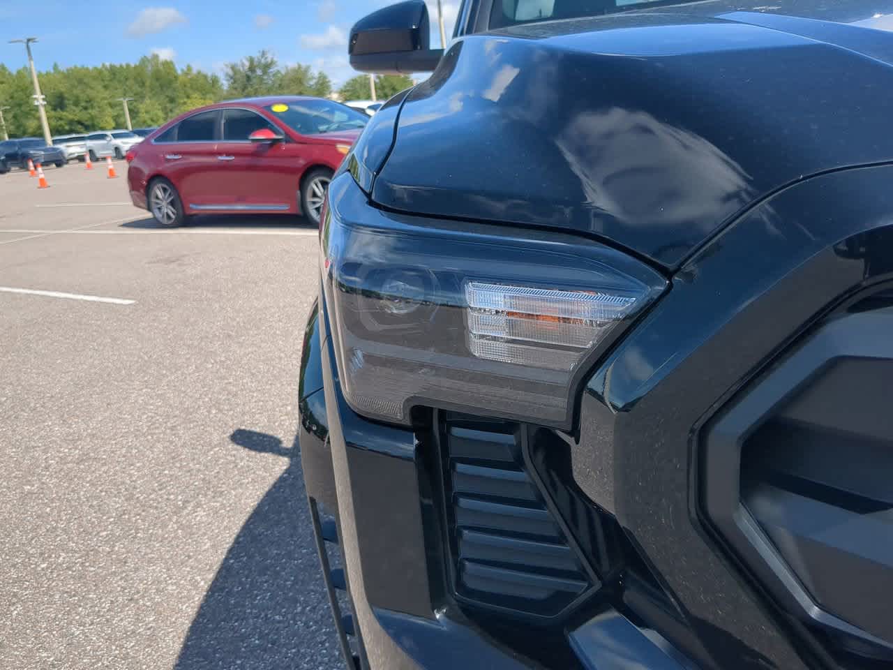 Thumbnail: 2025 Toyota Tacoma - 10